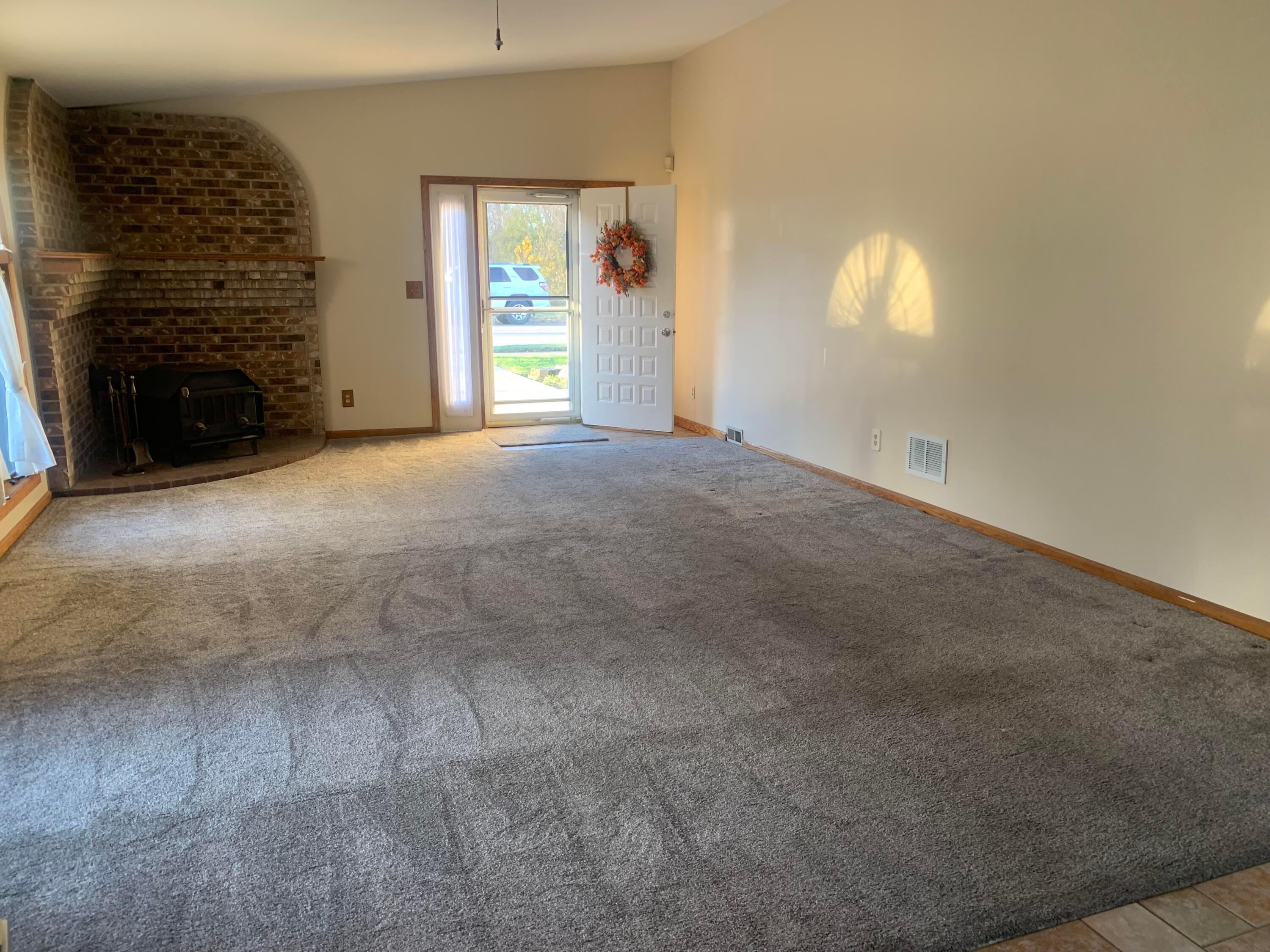 37 Commerce Street Property Photo 4