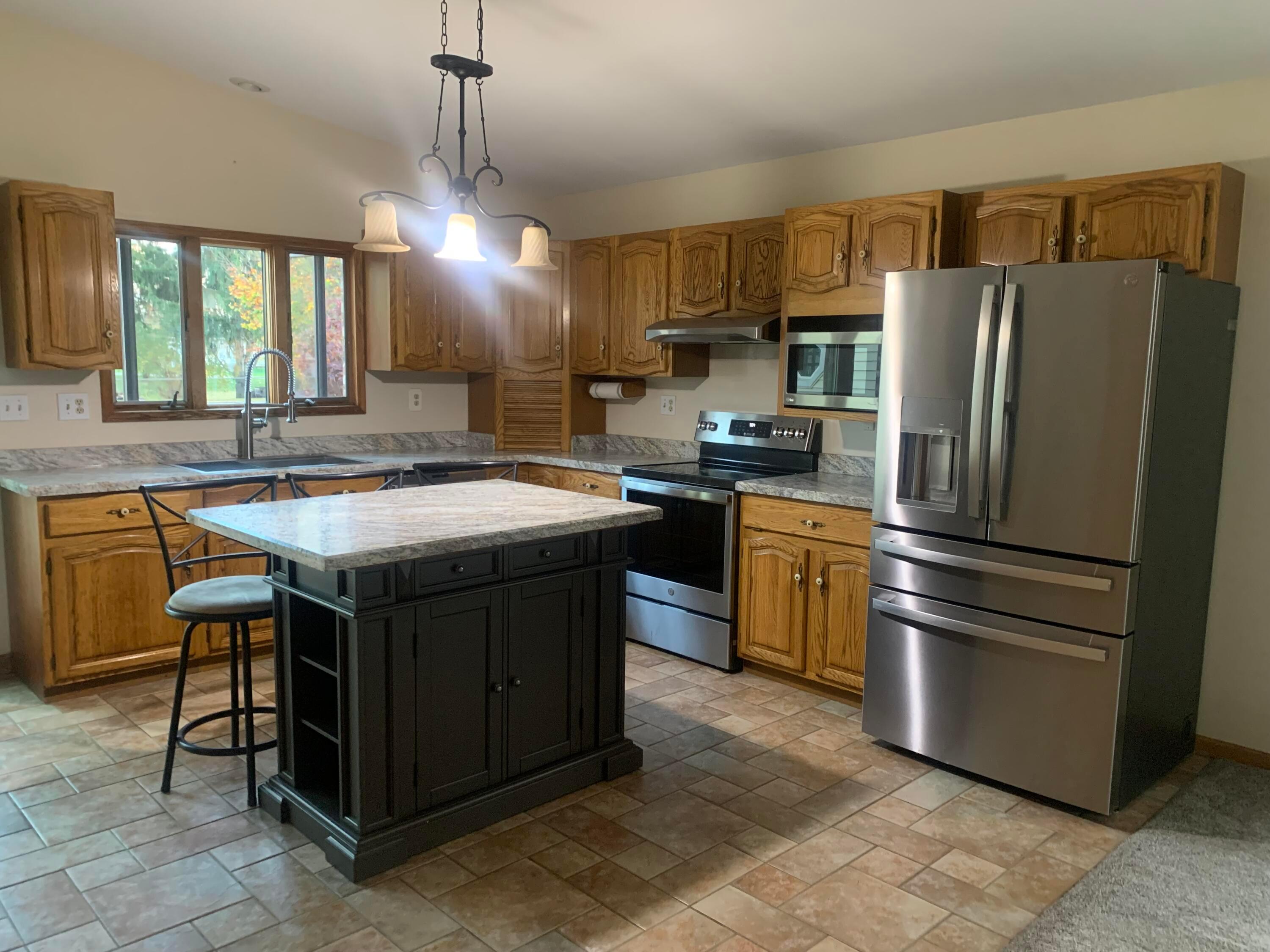 37 Commerce Street Property Photo 11
