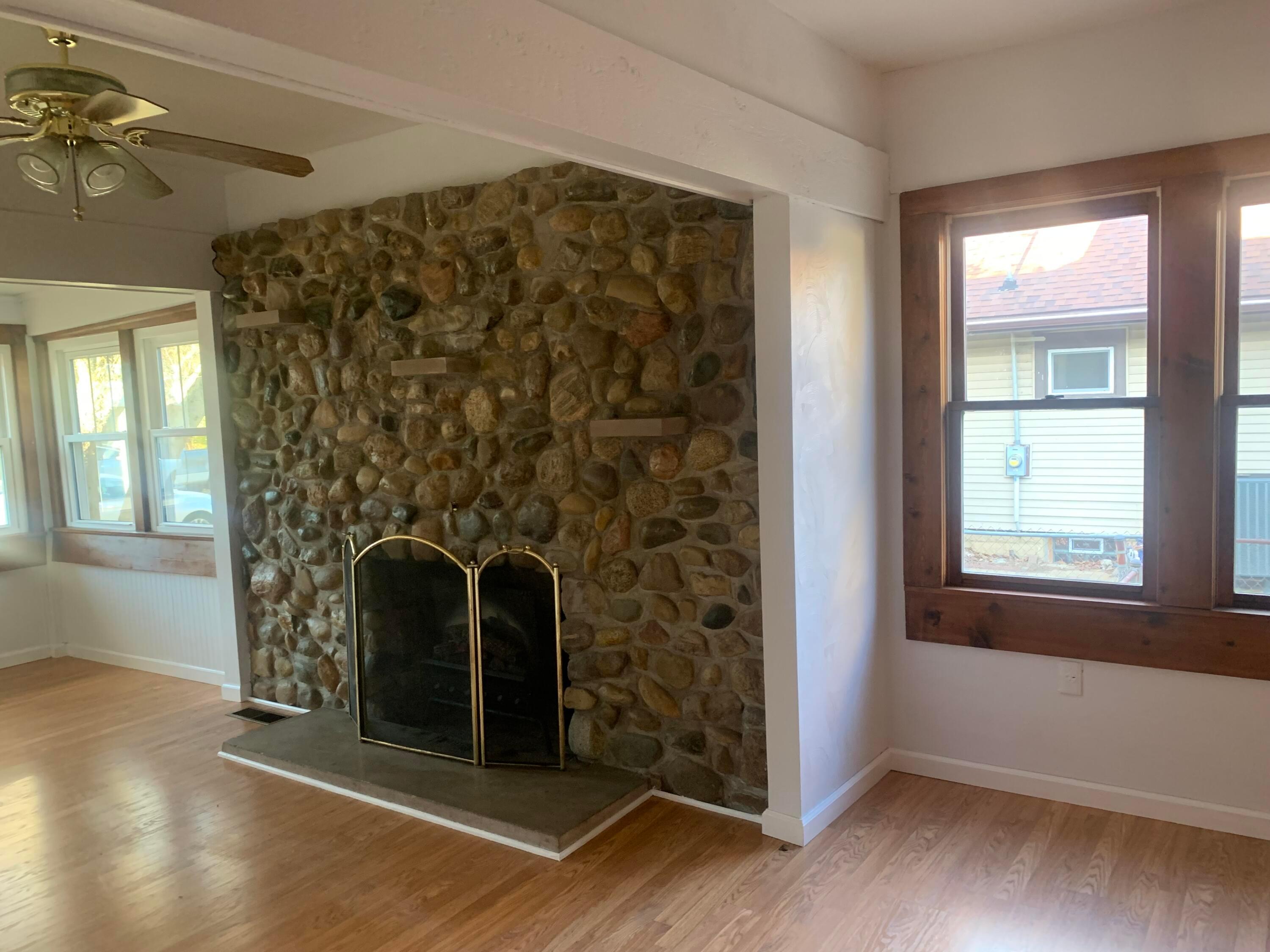 37 Commerce Street Property Photo 18