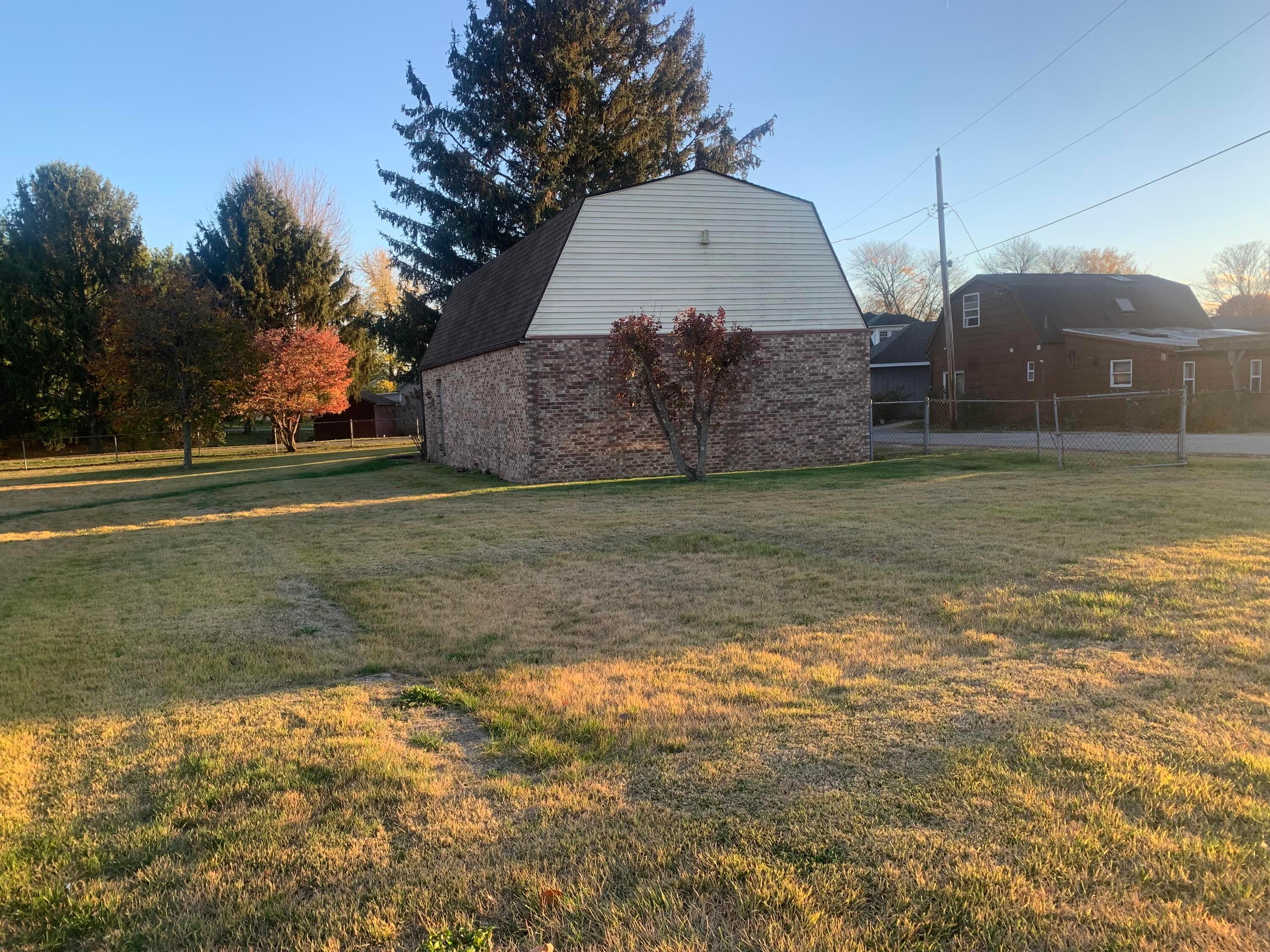 37 Commerce Street Property Photo 47