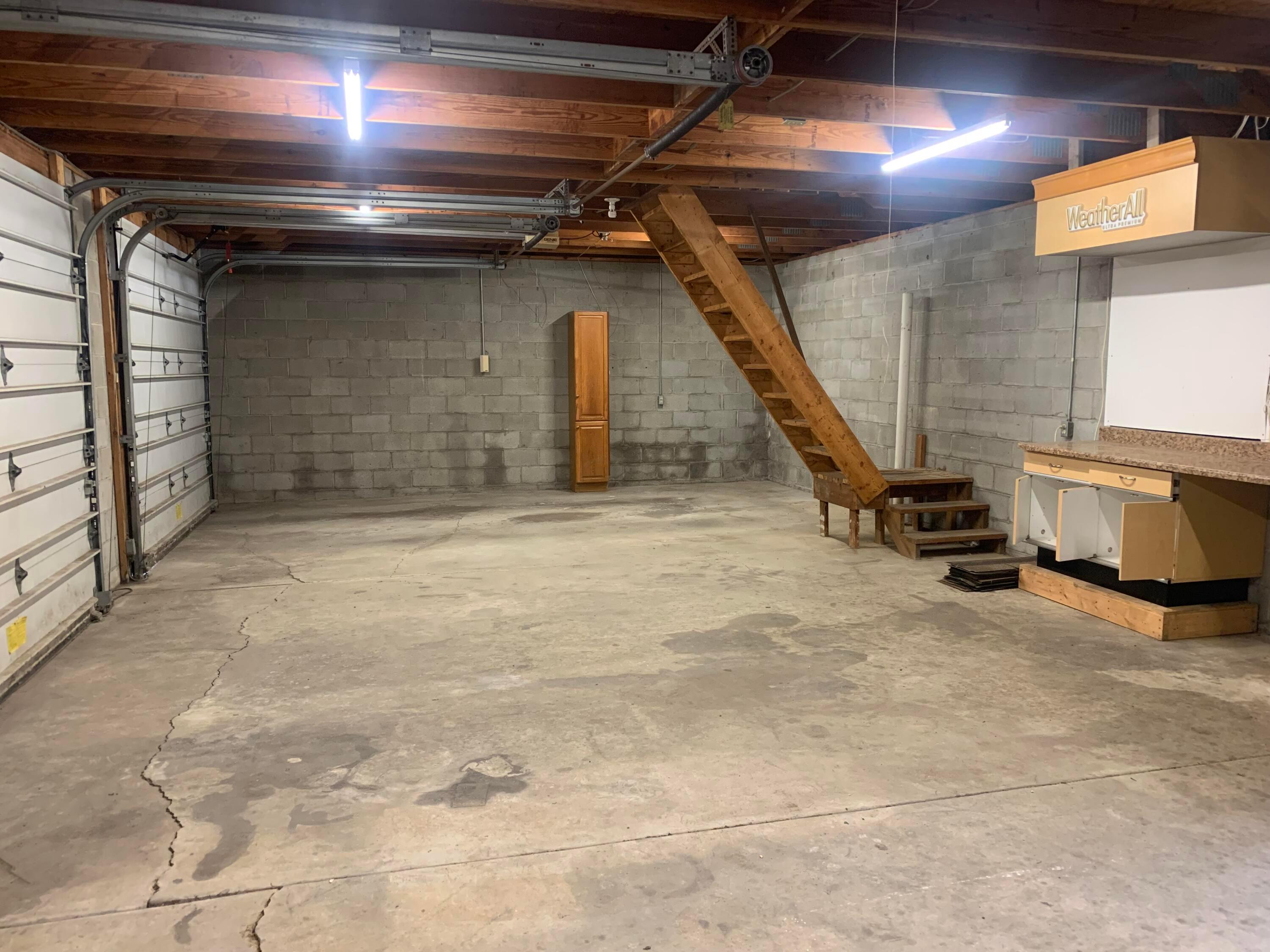 37 Commerce Street Property Photo 50