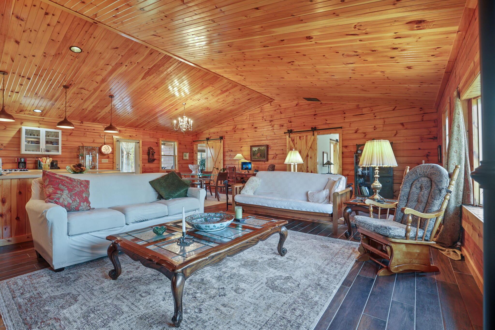 37019 Maysville Greendale Road Property Photo 13