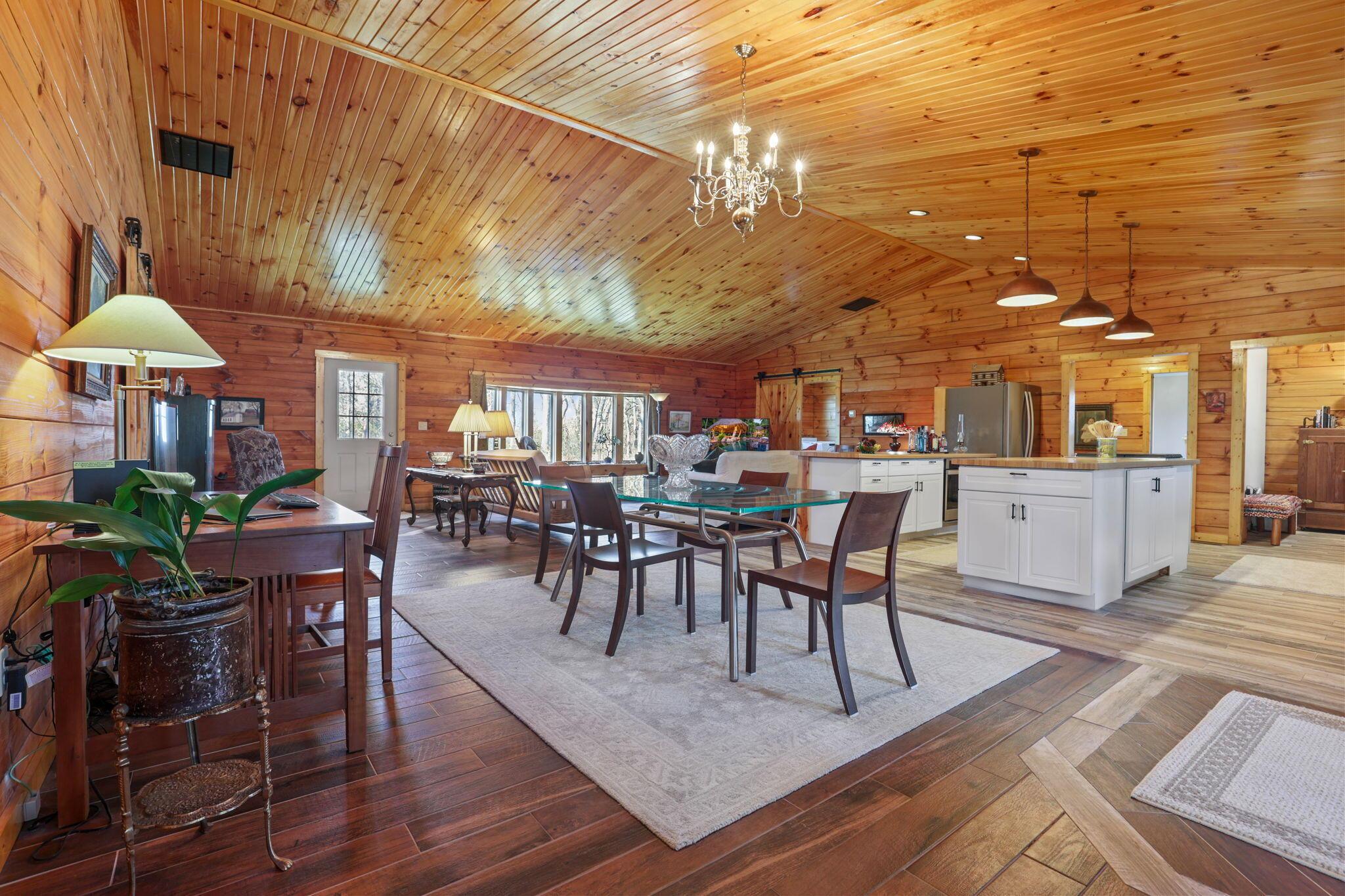 37019 Maysville Greendale Road Property Photo 15