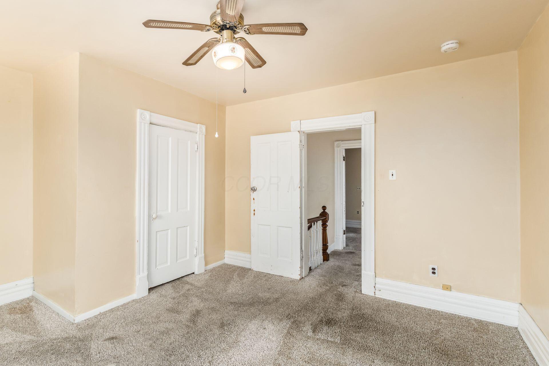 2402 East Avenue Property Photo 23