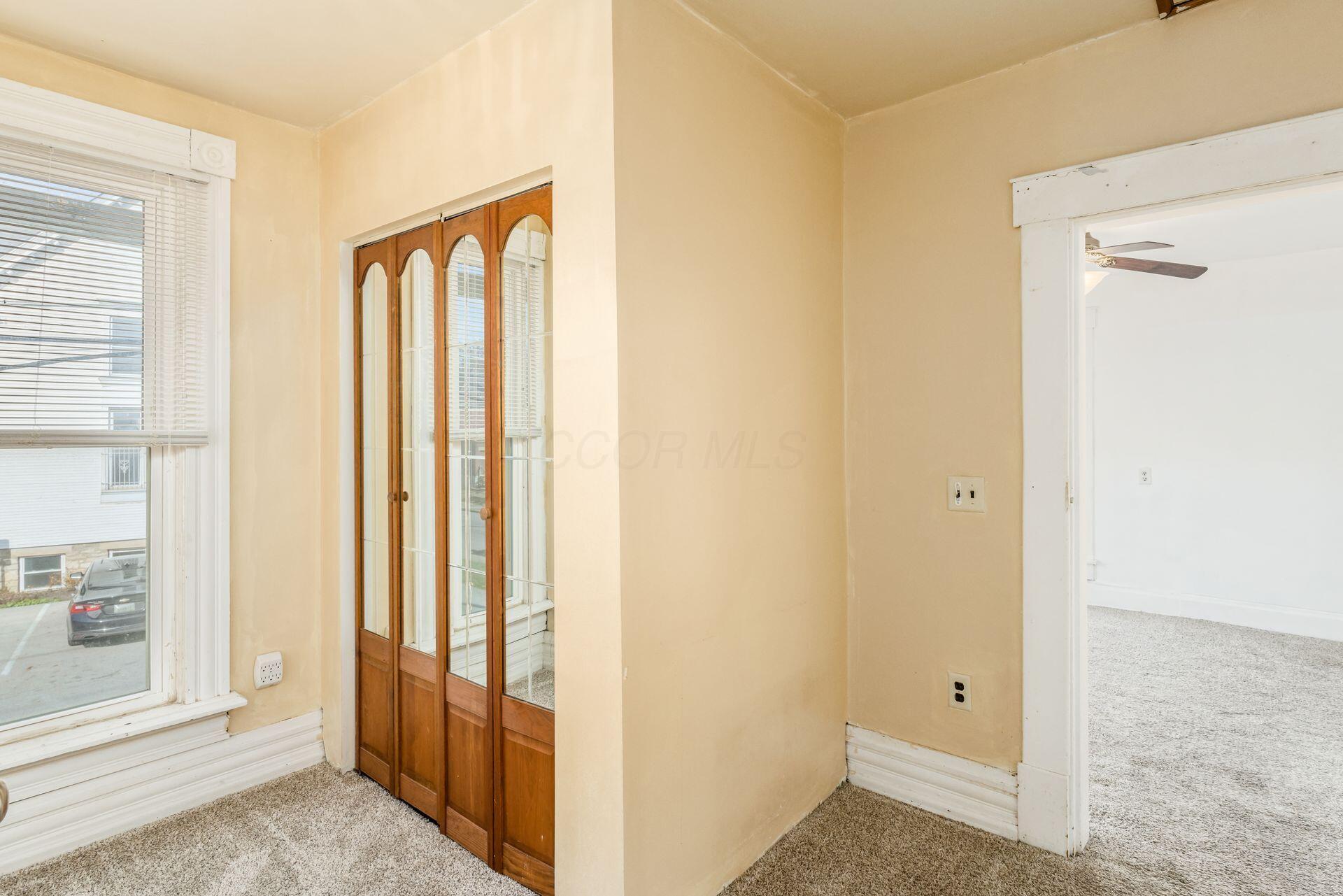 2402 East Avenue Property Photo 27