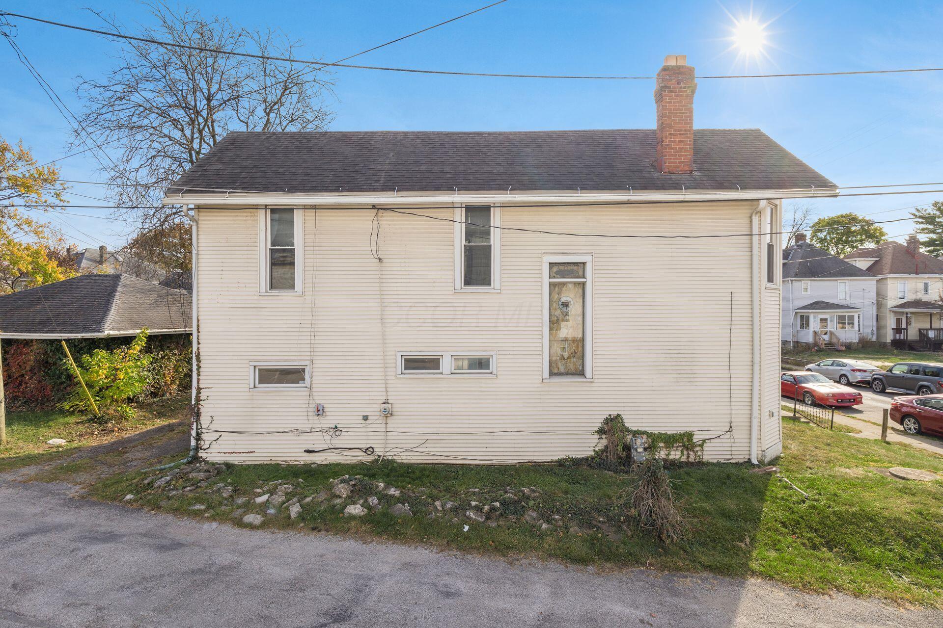 2402 East Avenue Property Photo 31