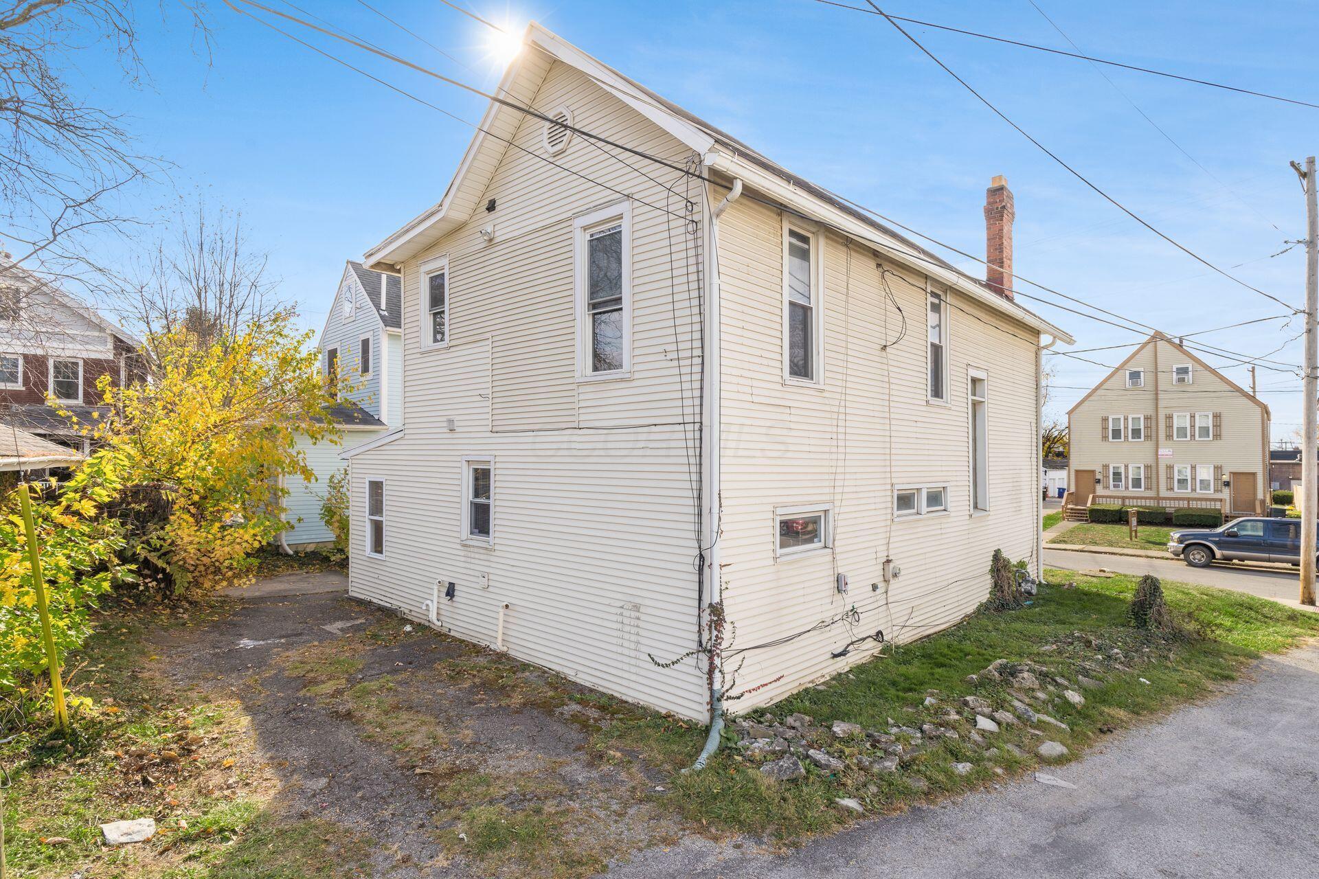 2402 East Avenue Property Photo 32