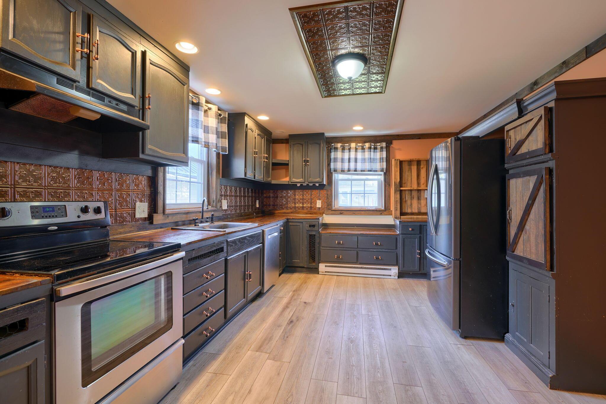 287 W Columbus Street Property Photo 19