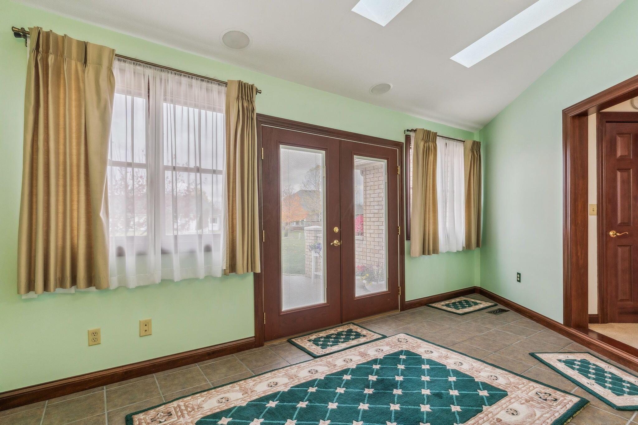 8130 Shawnee Forest Drive Property Photo 34