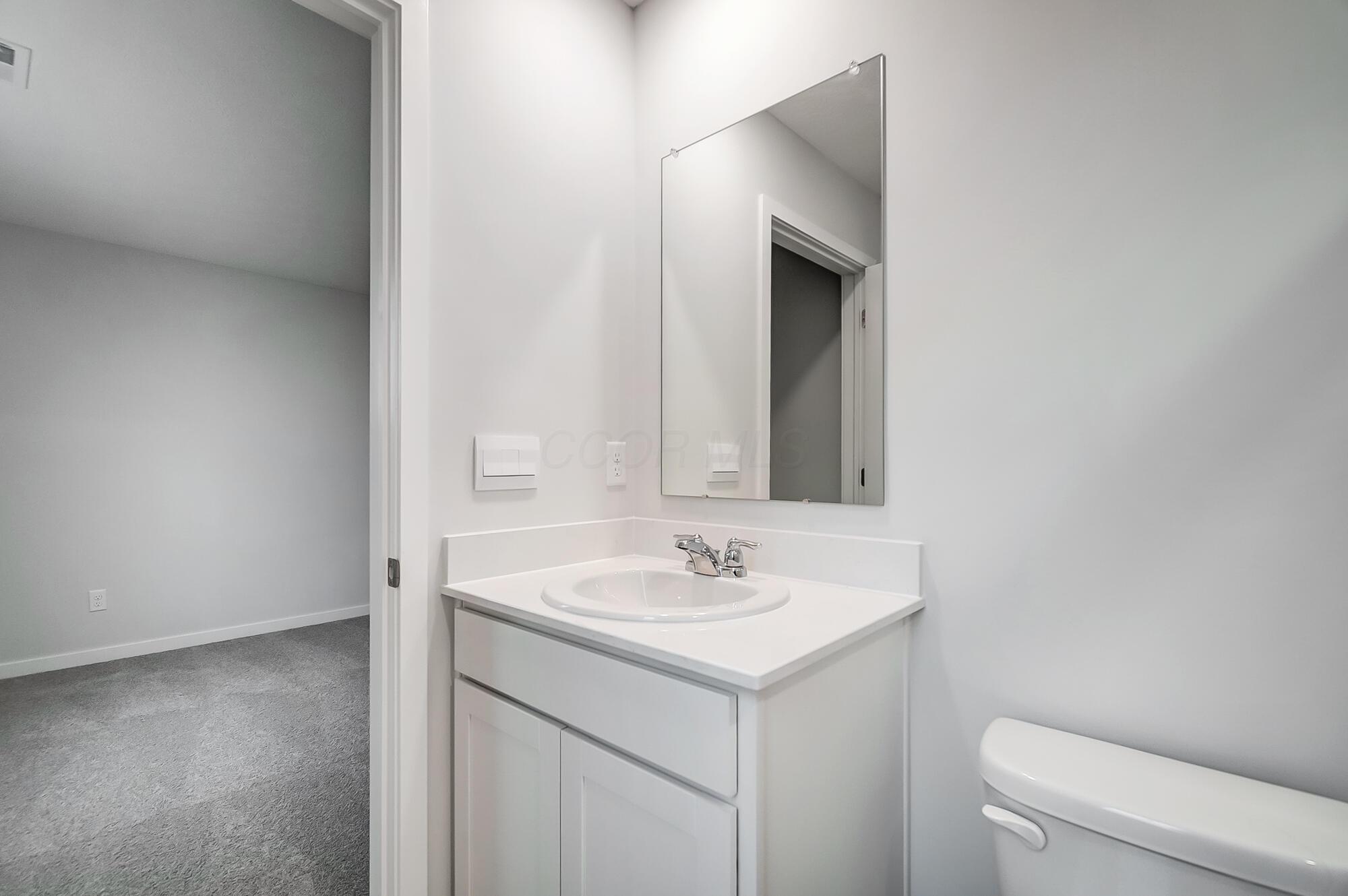 816 Sunny Vale Drive Property Photo 18