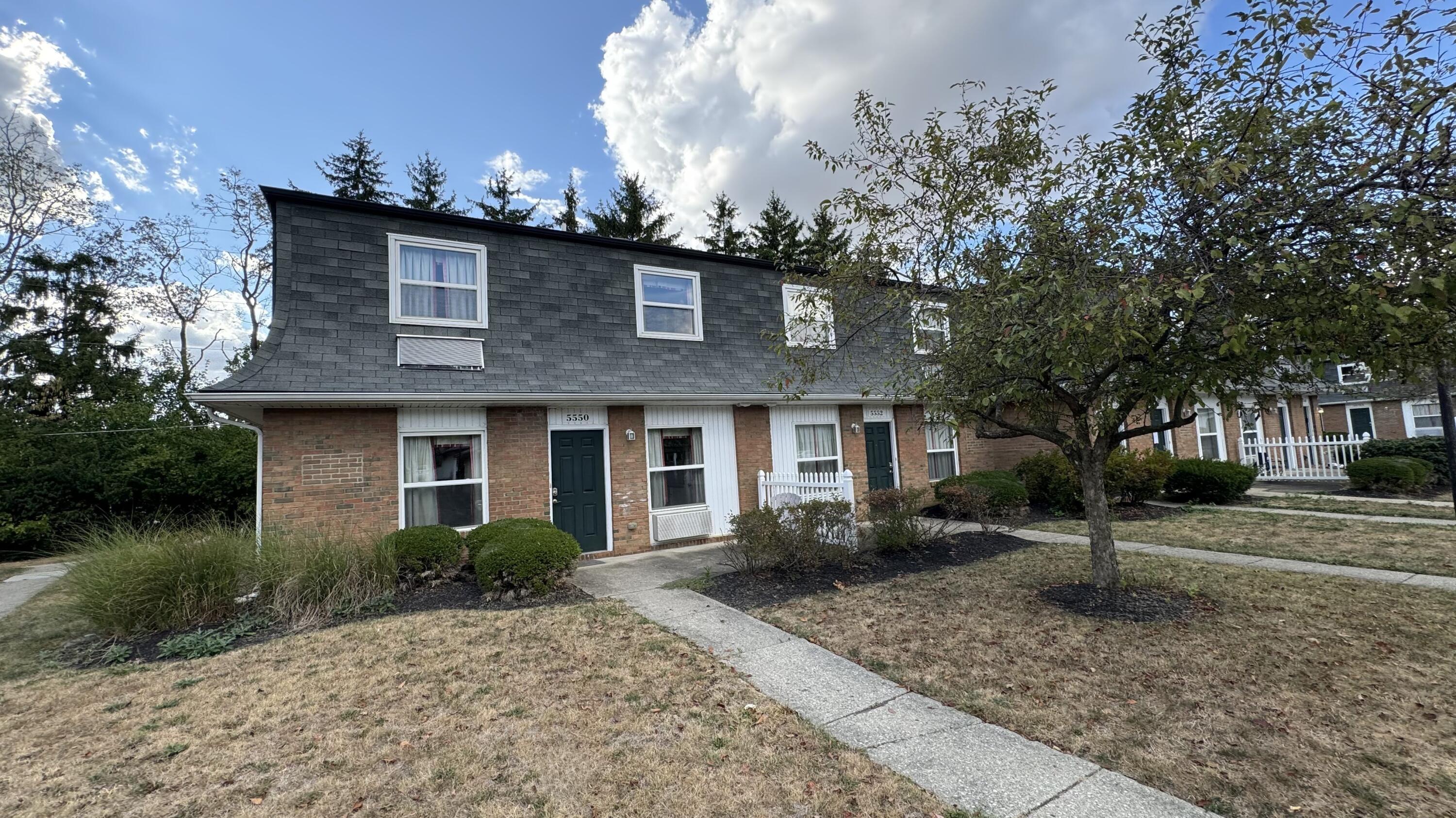5596 Autumn Chase Drive Property Photo 10