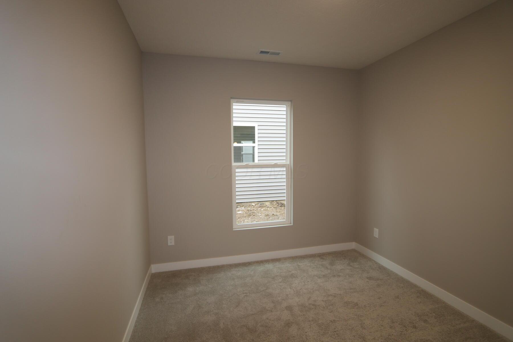 1726 Aerotrain Court N Property Photo 4