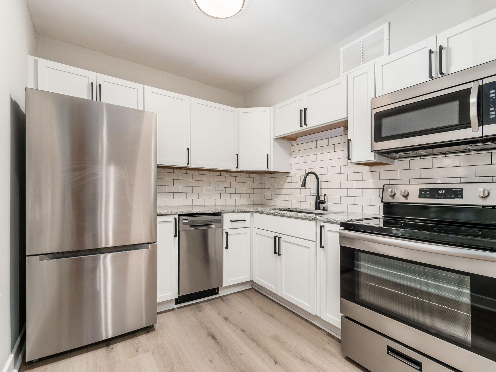 2601-2609 Charing Road Property Photo 8