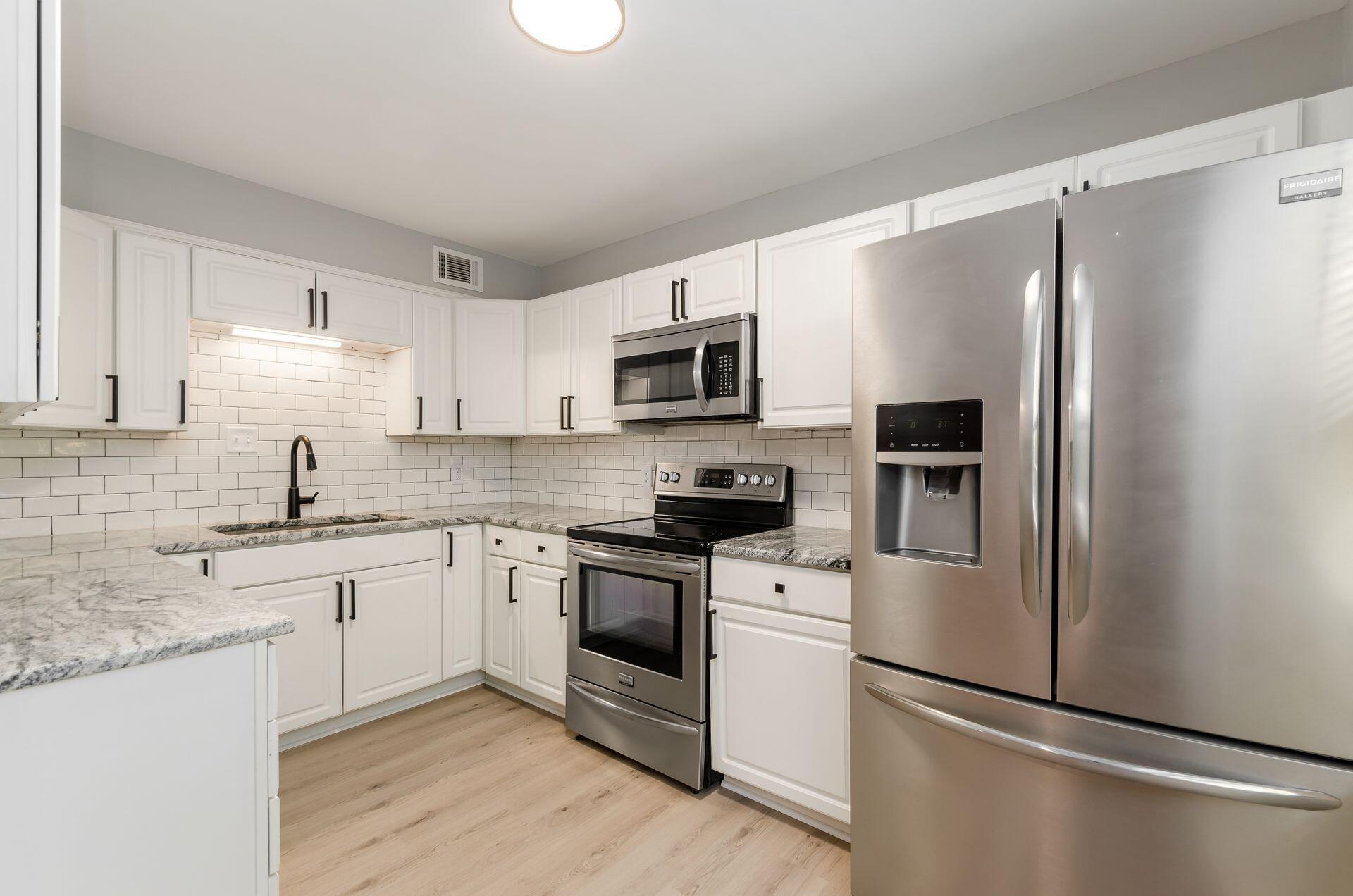 2601-2609 Charing Road Property Photo 21