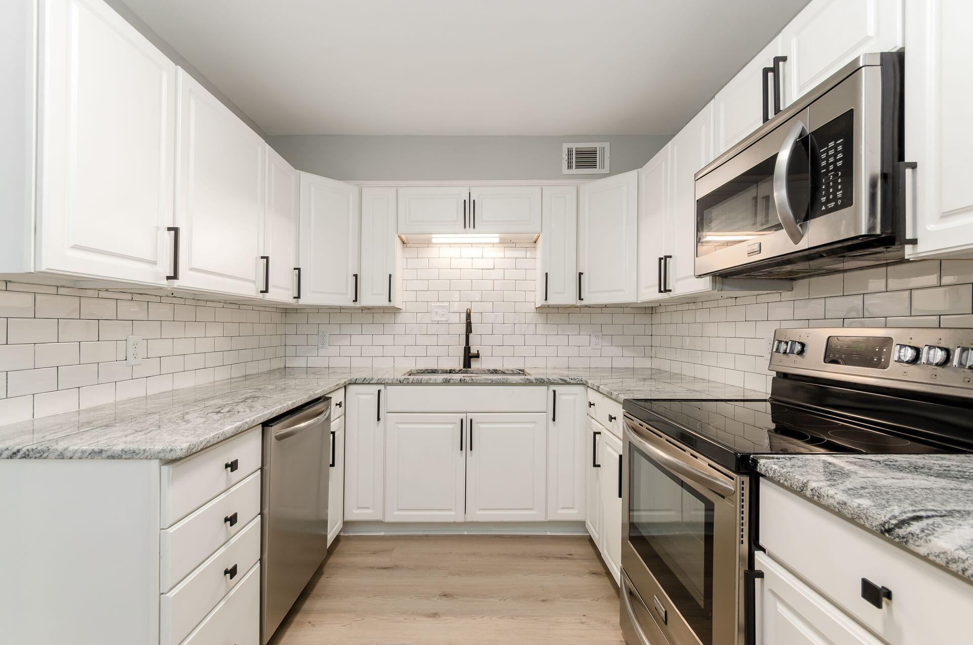 2601-2609 Charing Road Property Photo 22