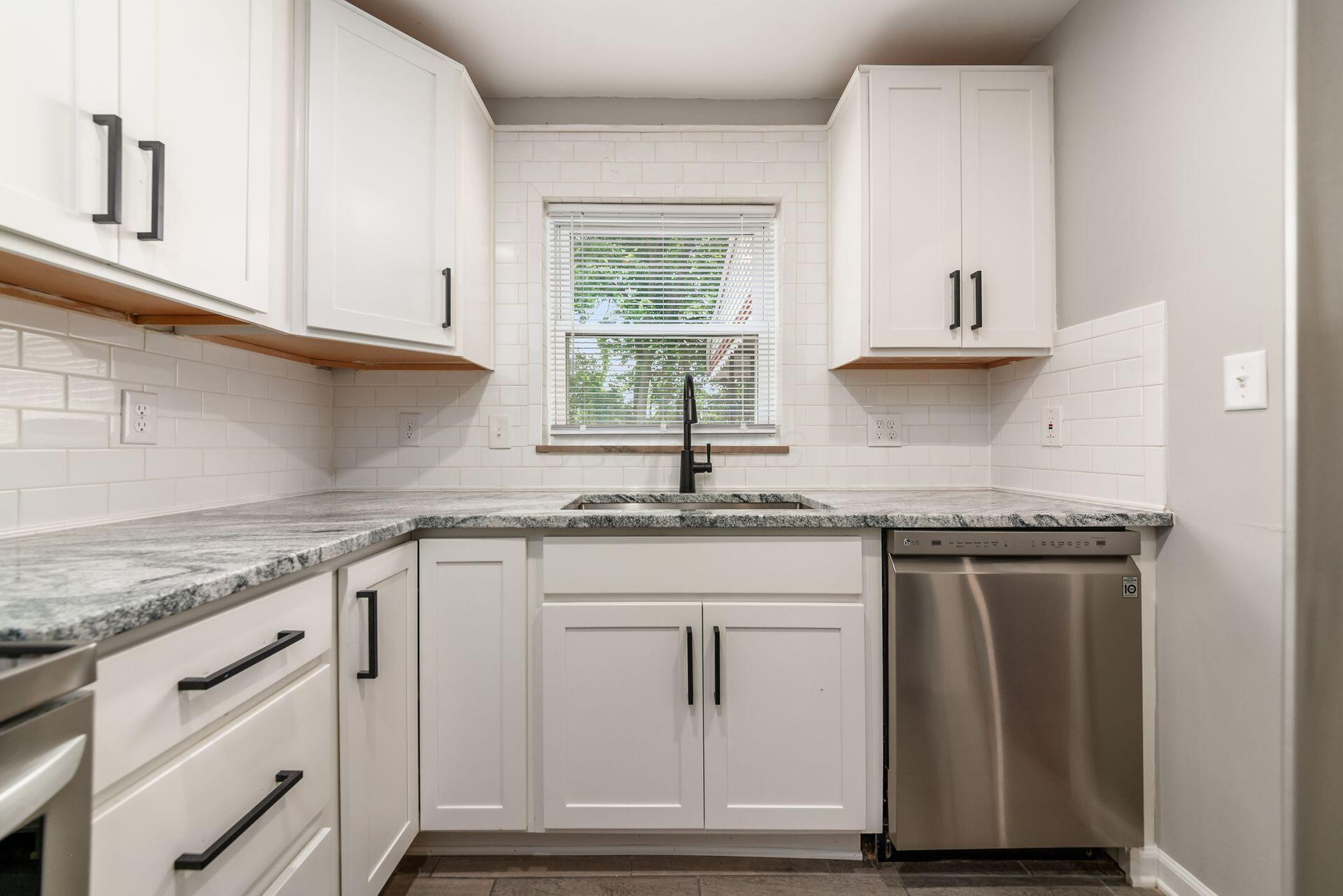 2601-2609 Charing Road Property Photo 35