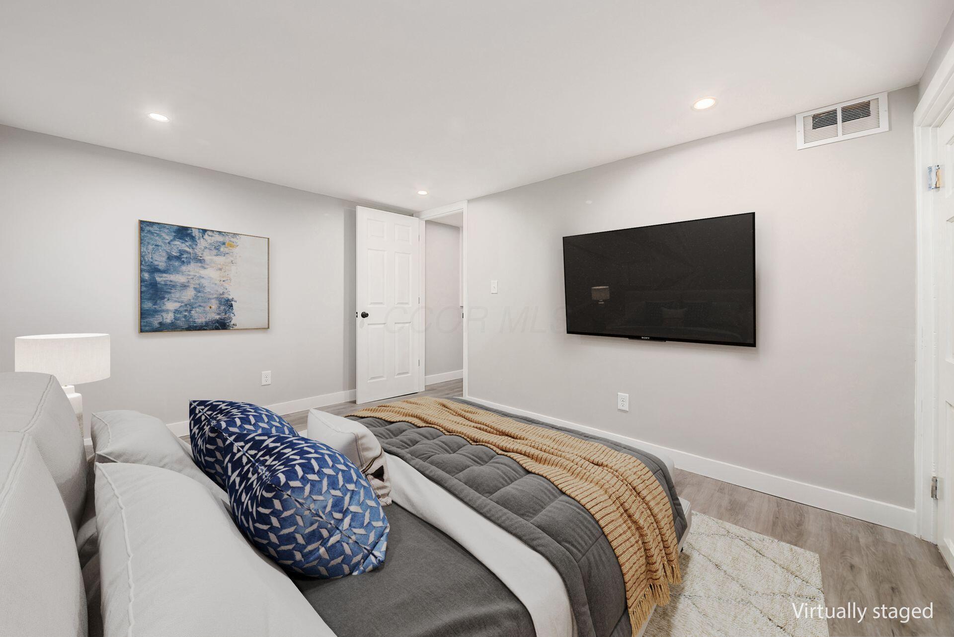 2601-2609 Charing Road Property Photo 46