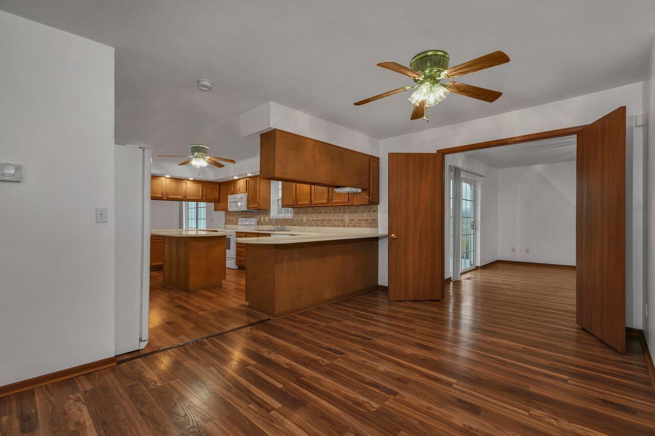 1848 Alward Road Sw Property Photo 6