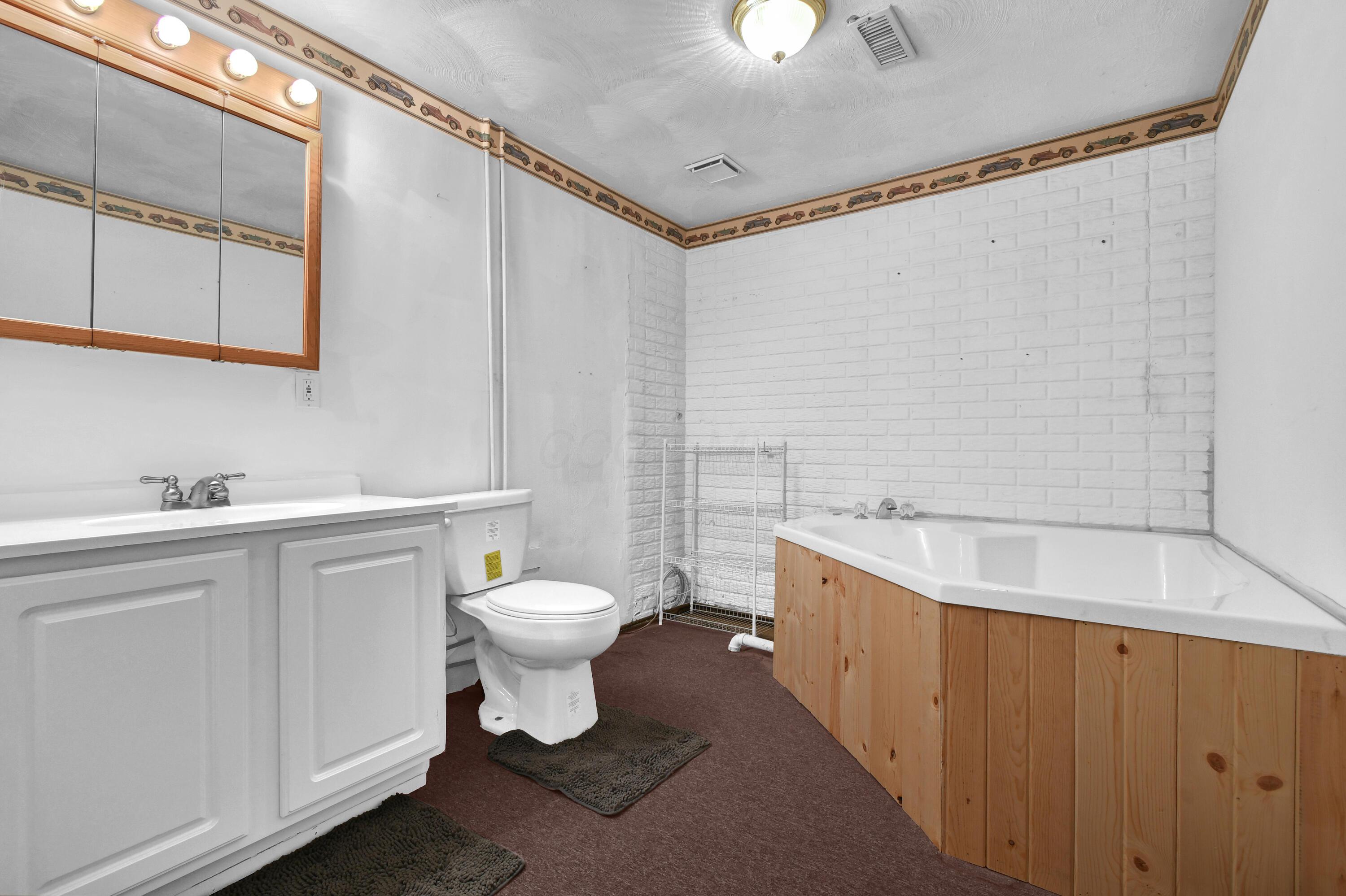 1848 Alward Road Sw Property Photo 36