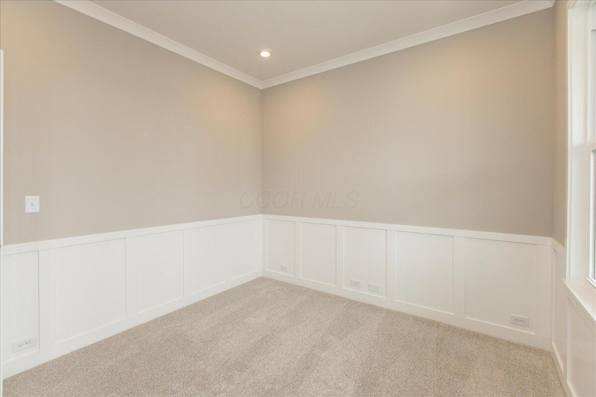 10270 Fox Hill Court Property Photo 17
