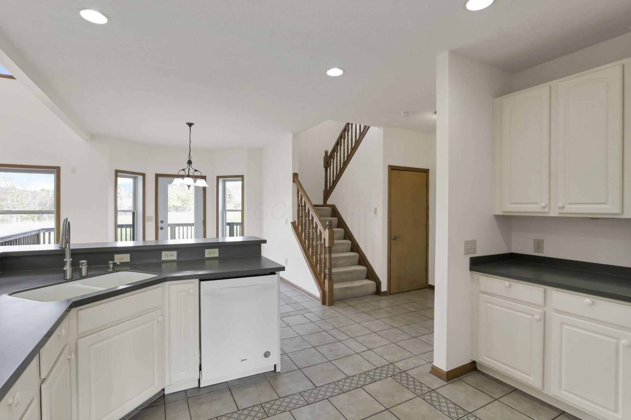 31251 State Route 541 Property Photo 8