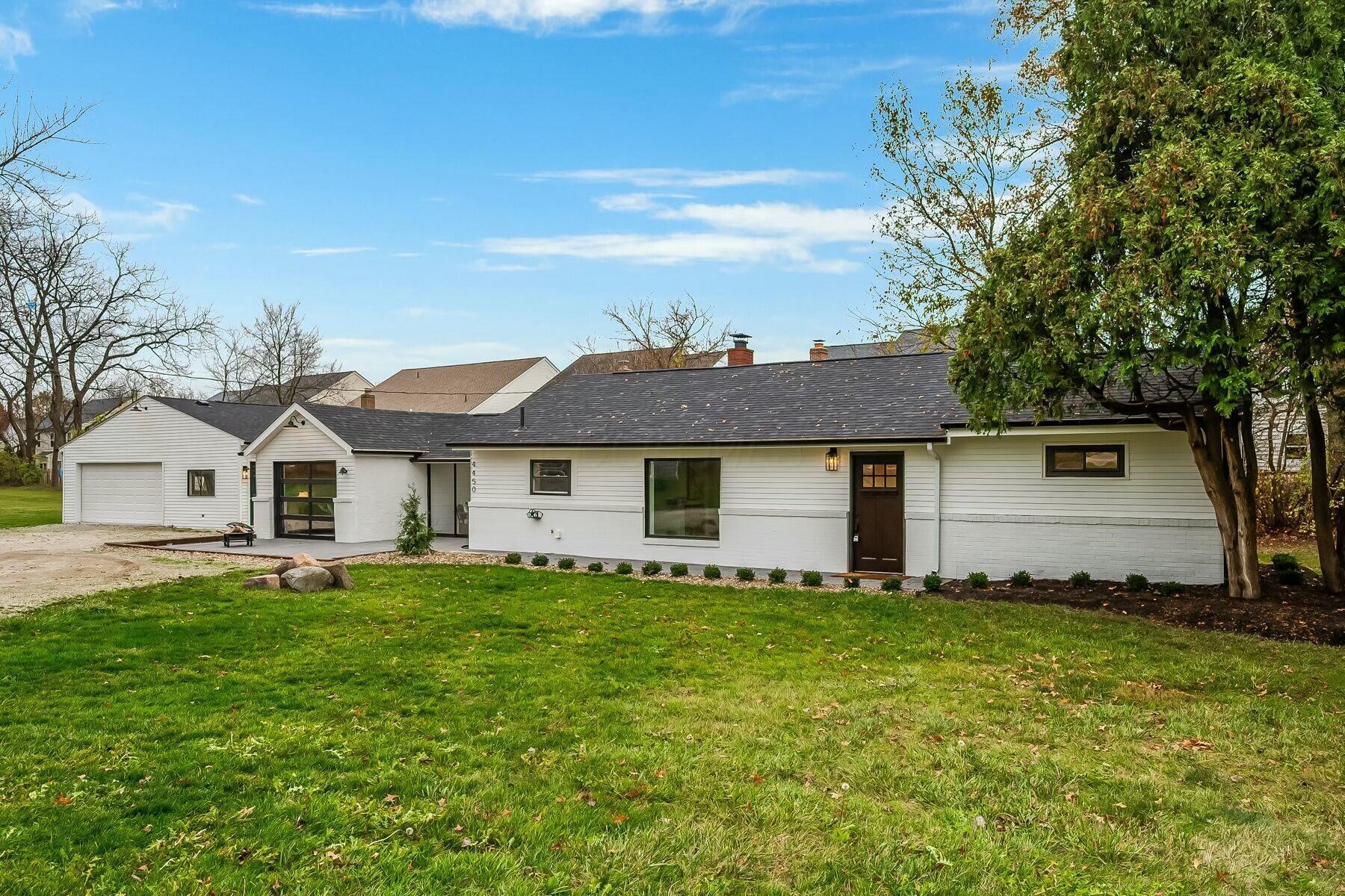 4450 E Johnstown Road Property Photo 4