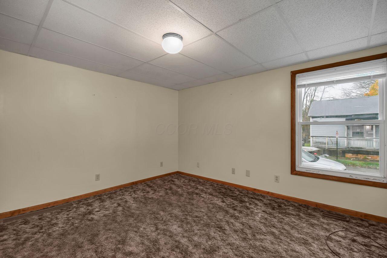 525 W 2nd Street Property Photo 6