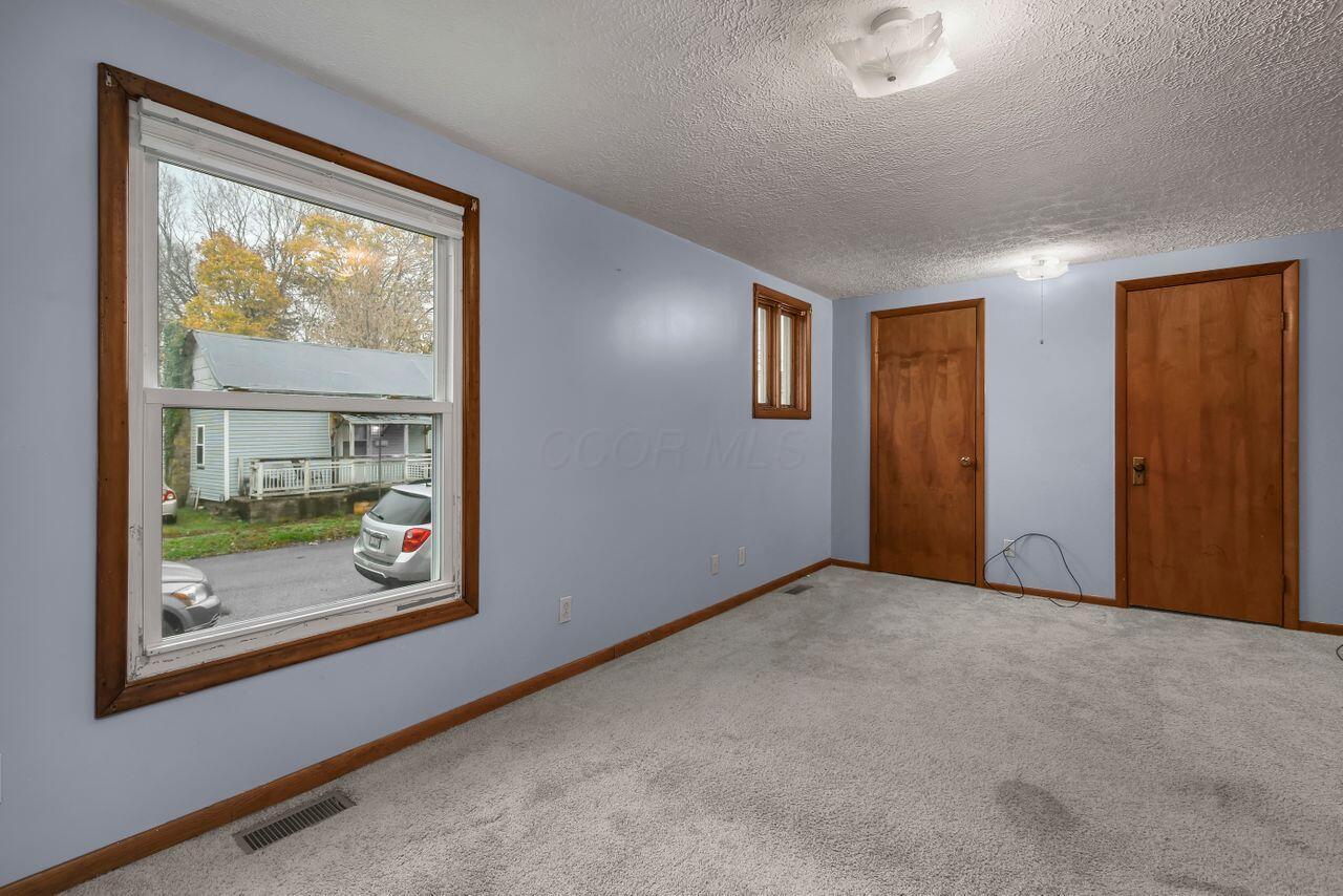 525 W 2nd Street Property Photo 15