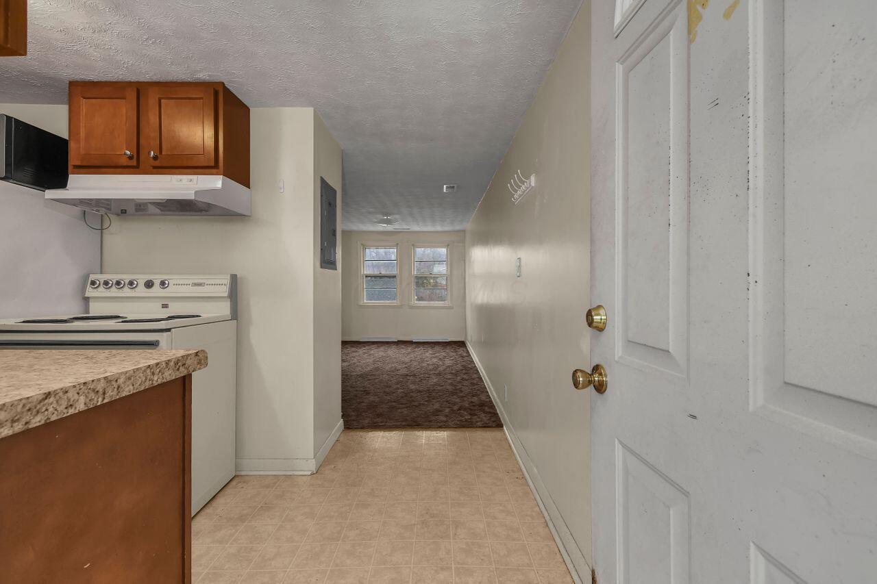525 W 2nd Street Property Photo 19