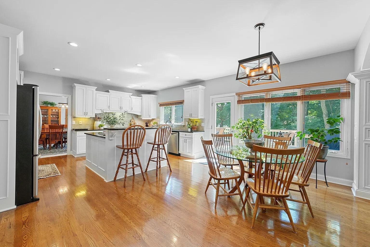 4603 Shropshire Circle Property Photo 5