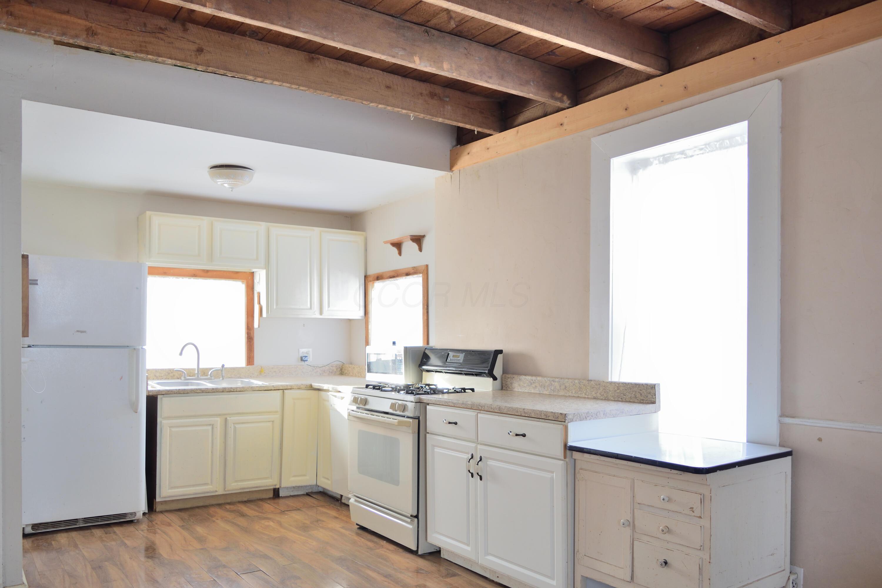 195 N Walnut Street Property Photo 2