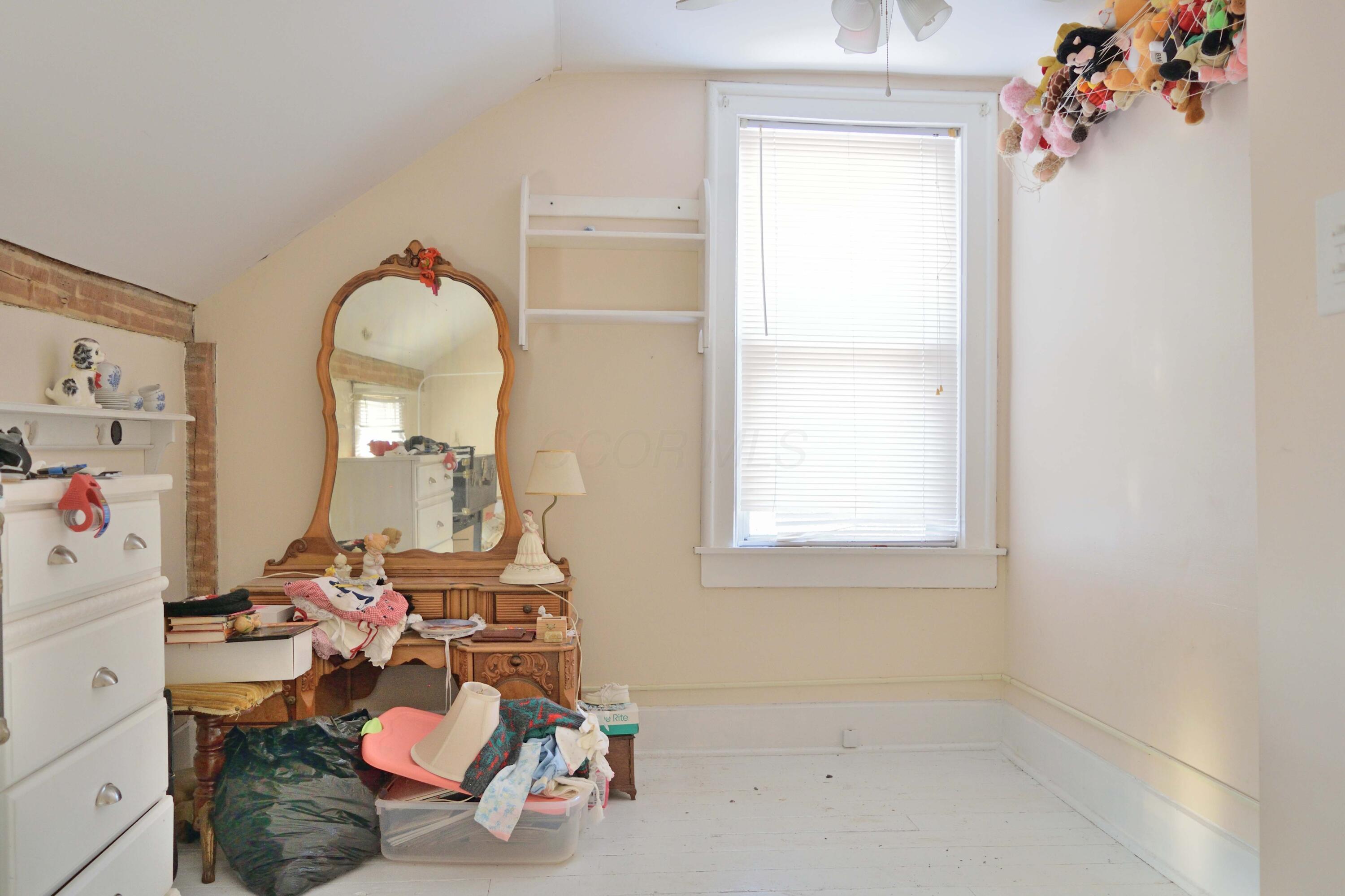 195 N Walnut Street Property Photo 8