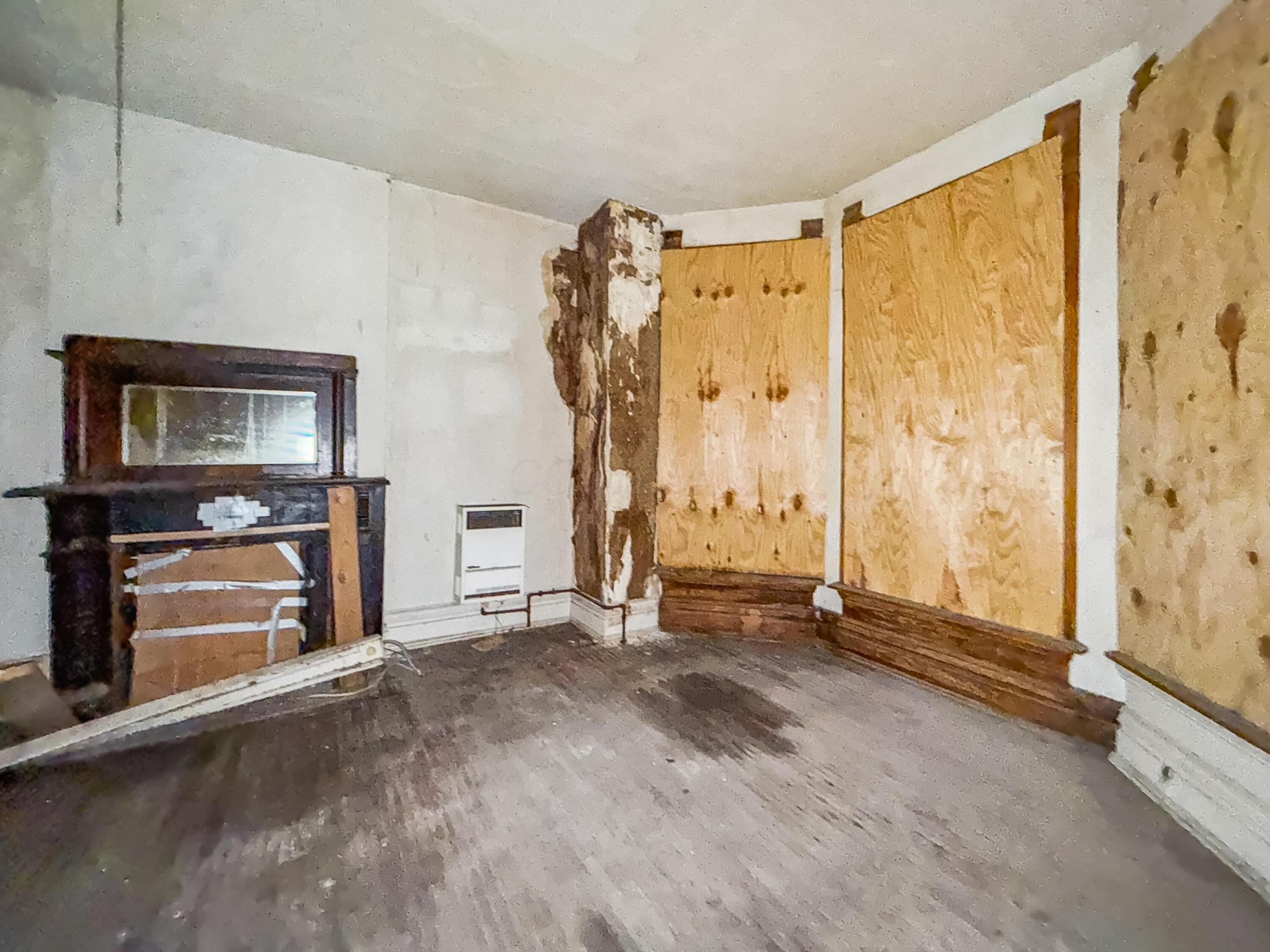 955 S High Street Property Photo 20