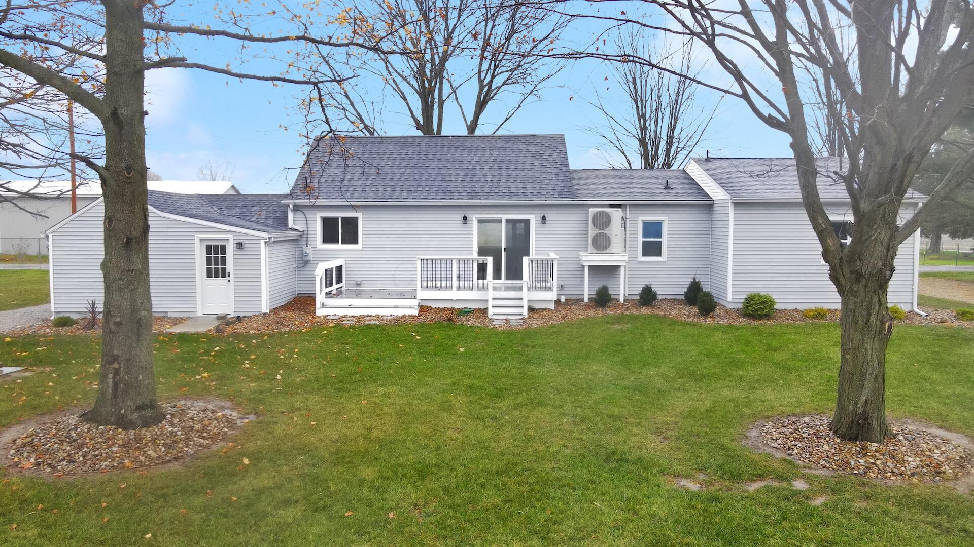 5033 Crestline Road Property Photo 4