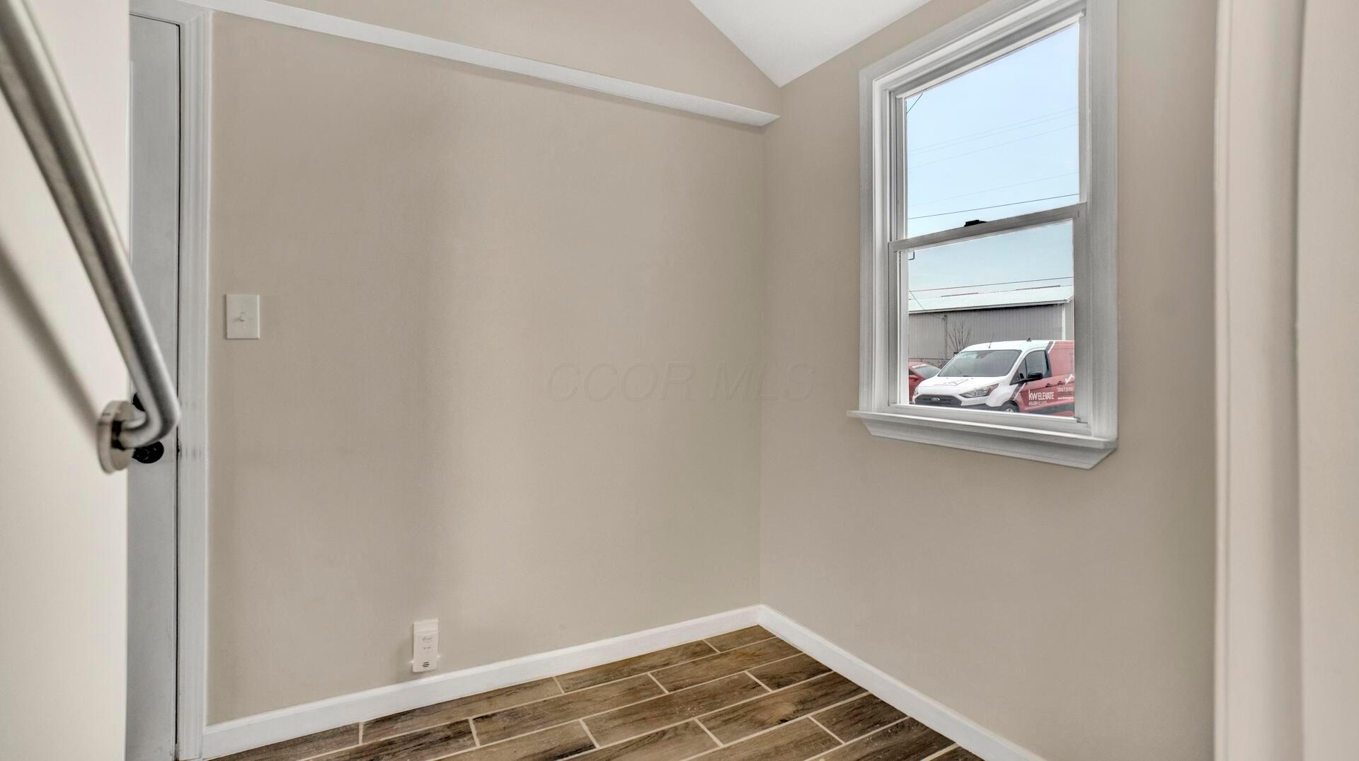 5033 Crestline Road Property Photo 16
