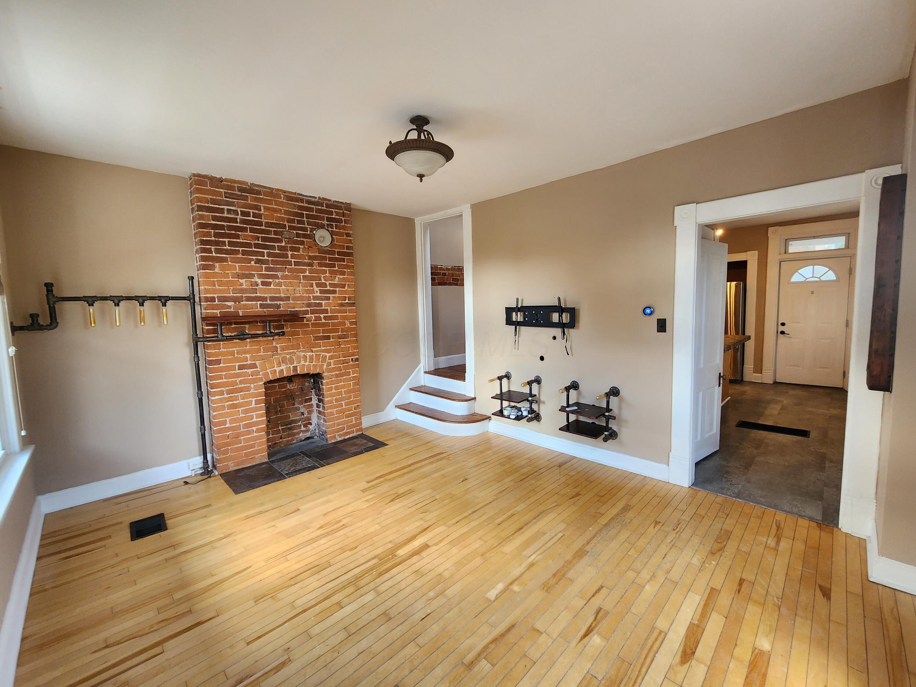 241 Benton Street Property Photo 2