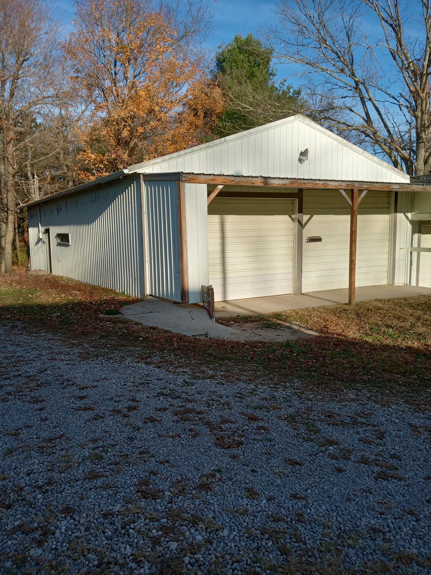 4385 Newton Road Property Photo 3