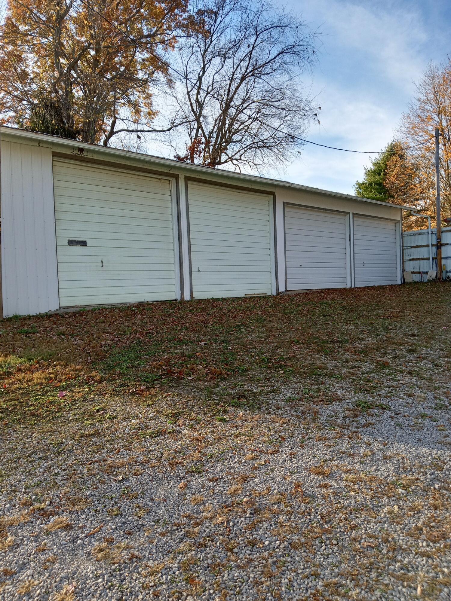 4385 Newton Road Property Photo 4