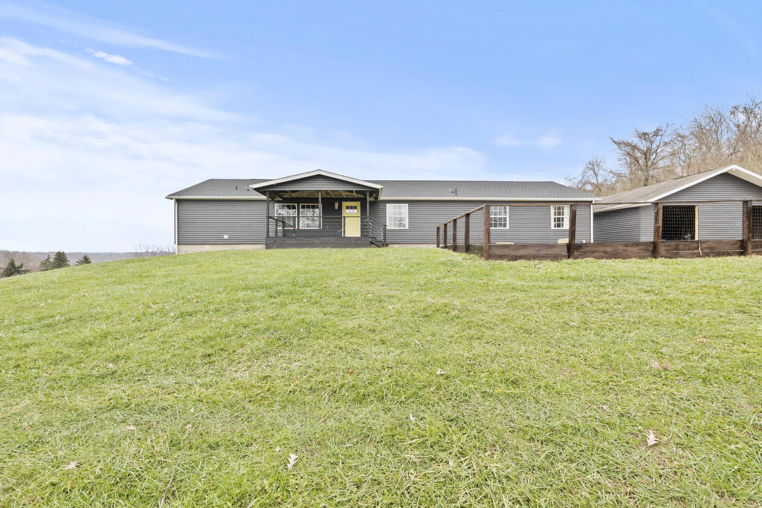 4700 Huggins Road Property Photo 1