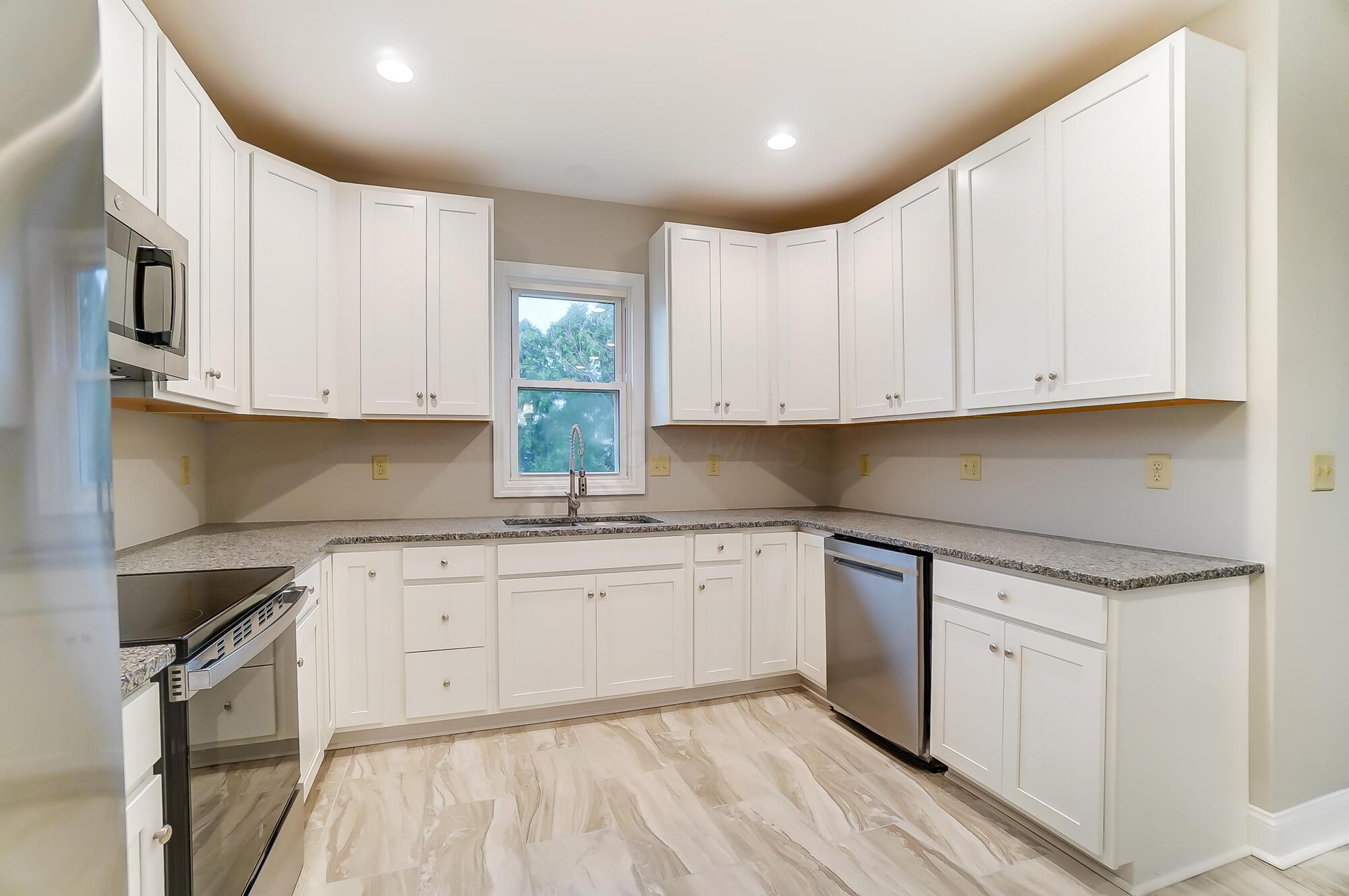 12915 E National Road Property Photo 20