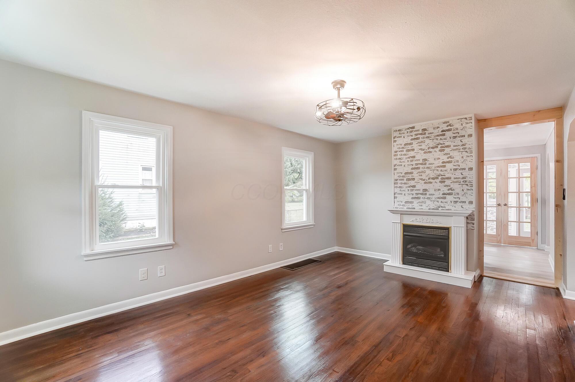 545 Robinwood Avenue Property Photo 7