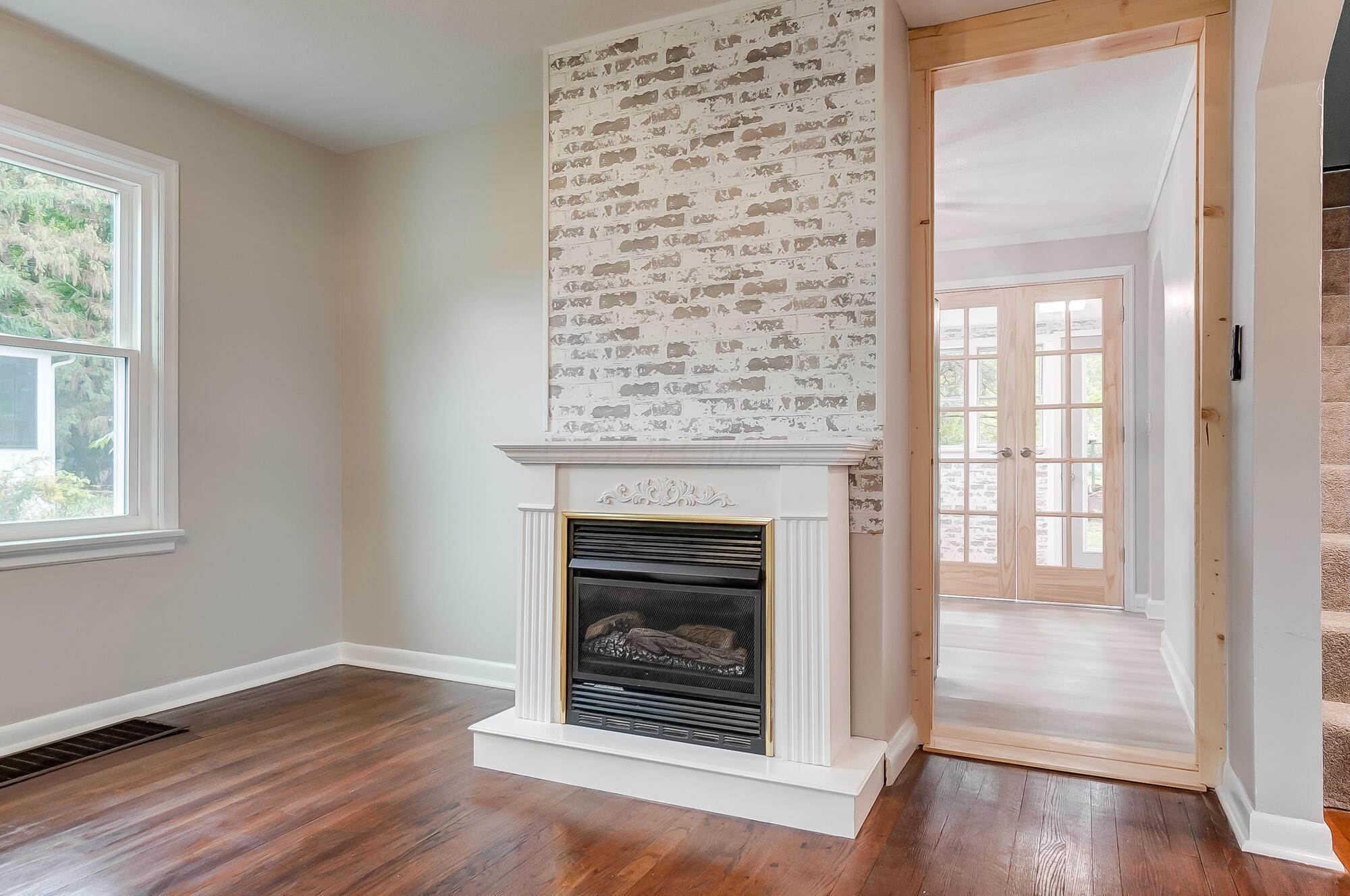 545 Robinwood Avenue Property Photo 8
