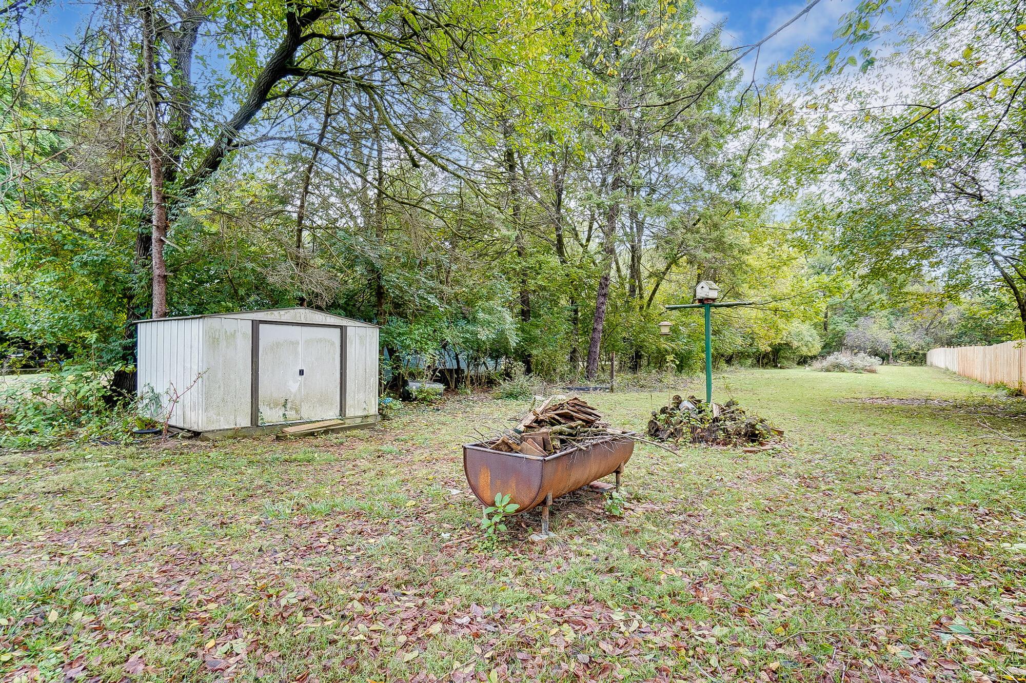 545 Robinwood Avenue Property Photo 49