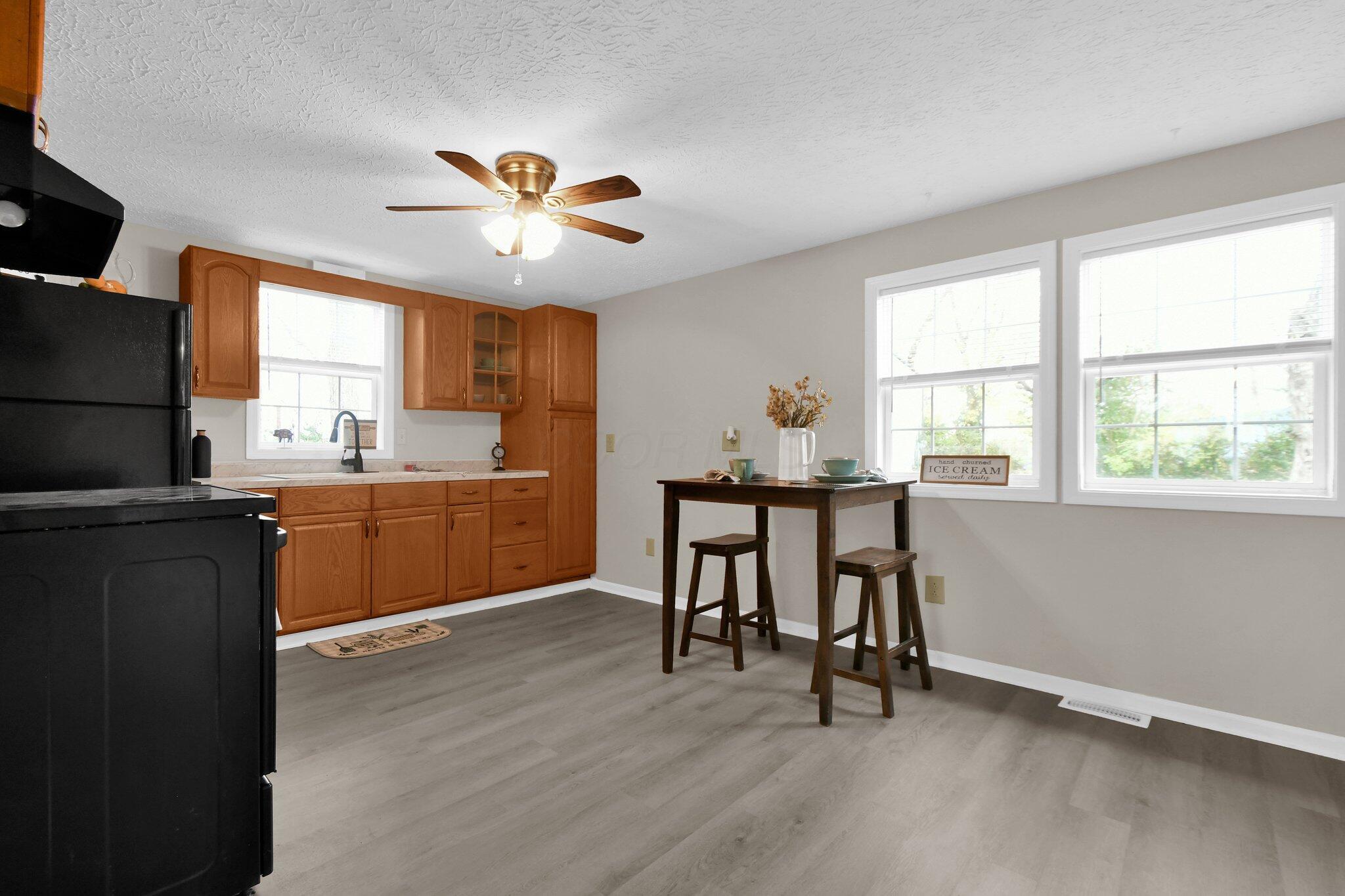 14946 Canal Street Property Photo 7