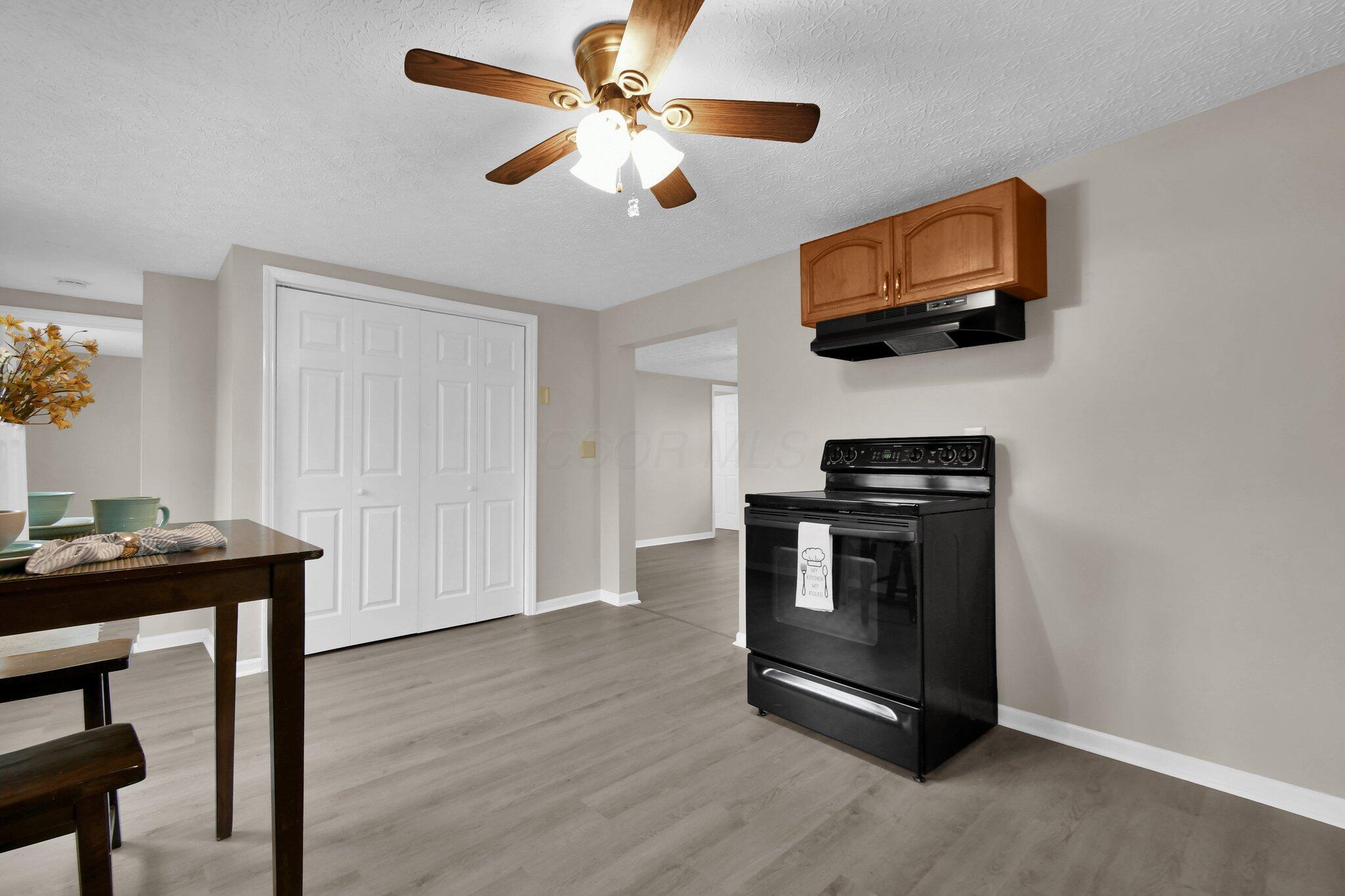 14946 Canal Street Property Photo 8
