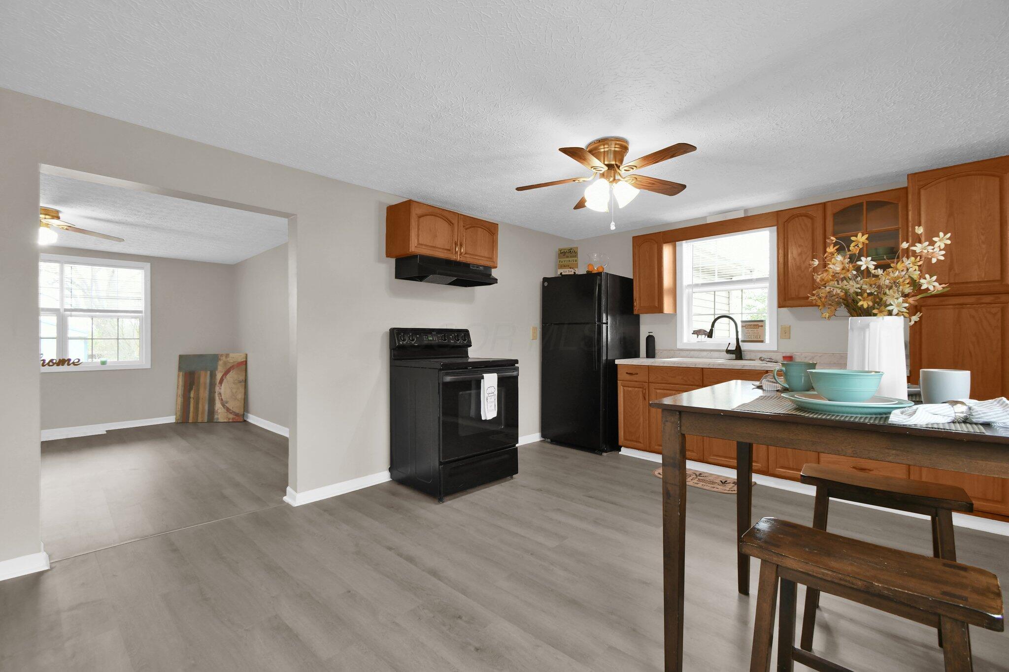 14946 Canal Street Property Photo 9