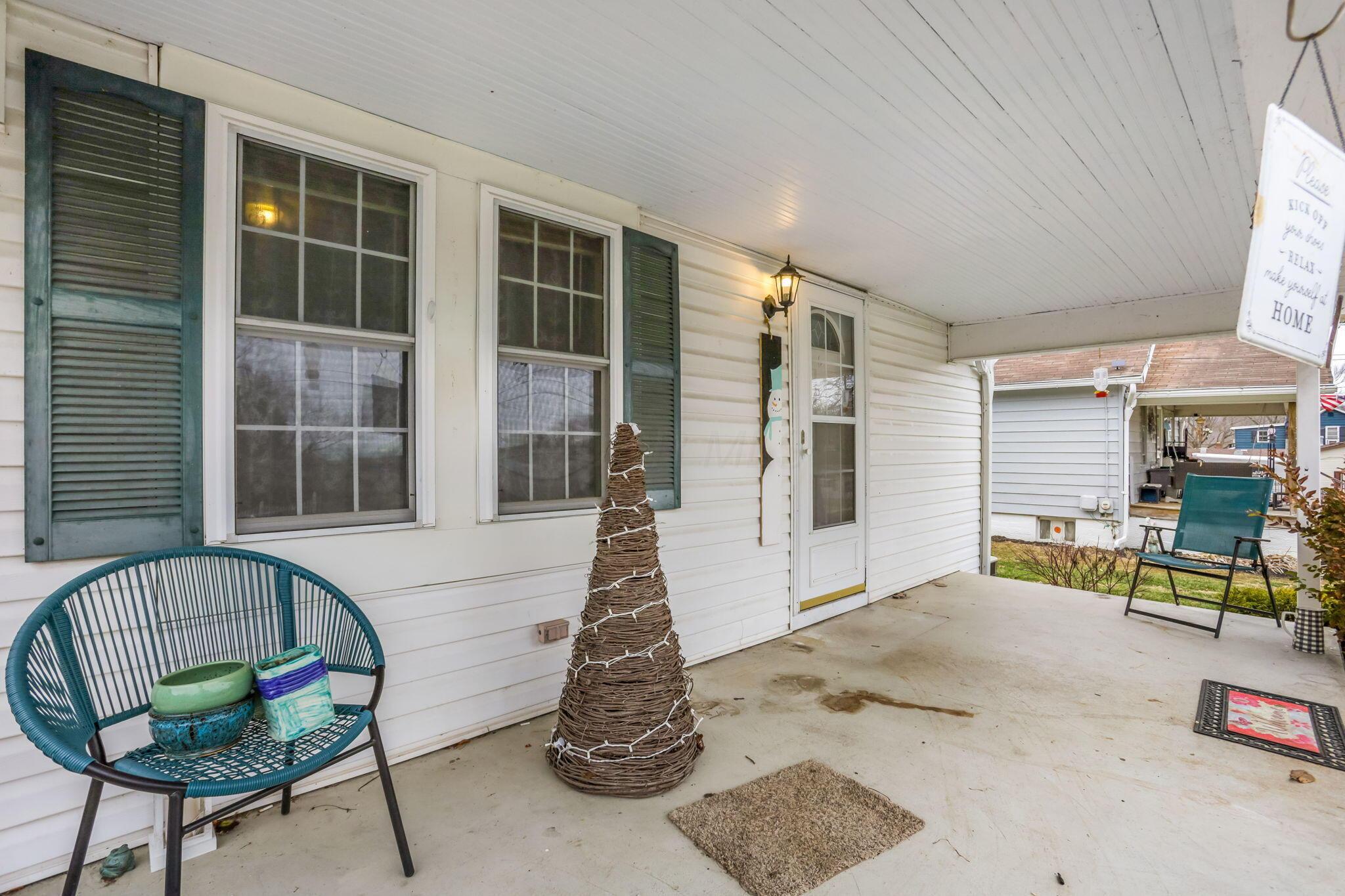 969 Adams Avenue Property Photo 10