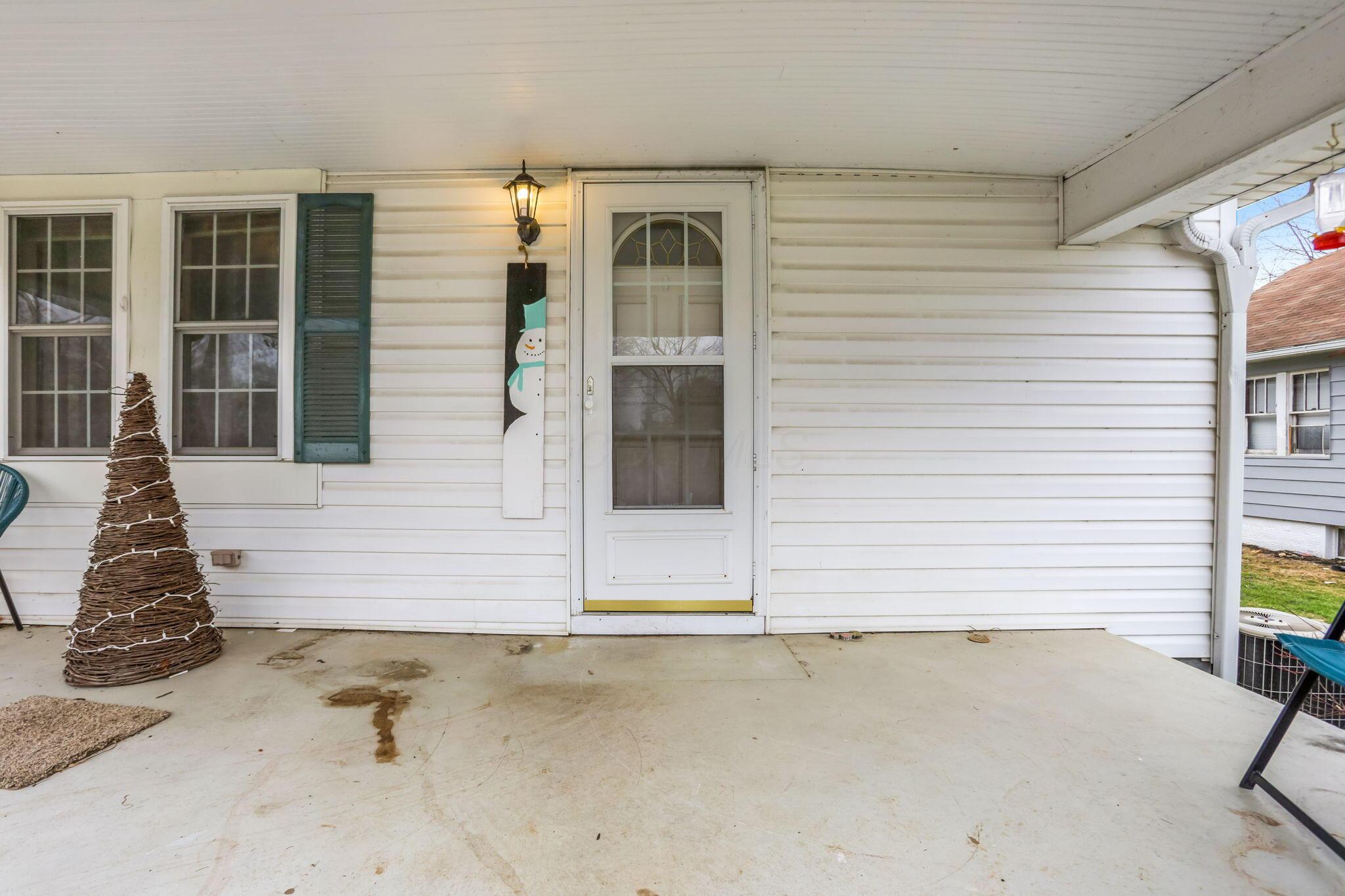 969 Adams Avenue Property Photo 11