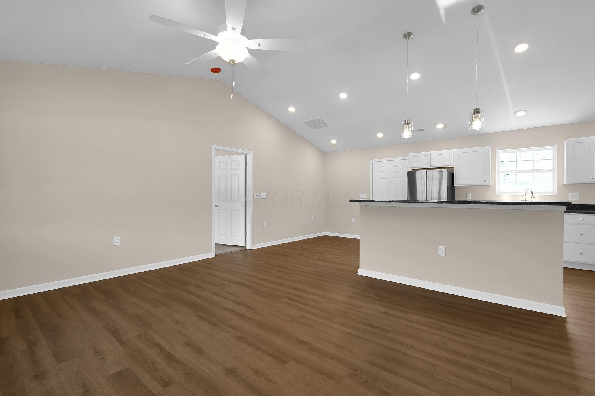 762 Whitetail Loop Property Photo 3