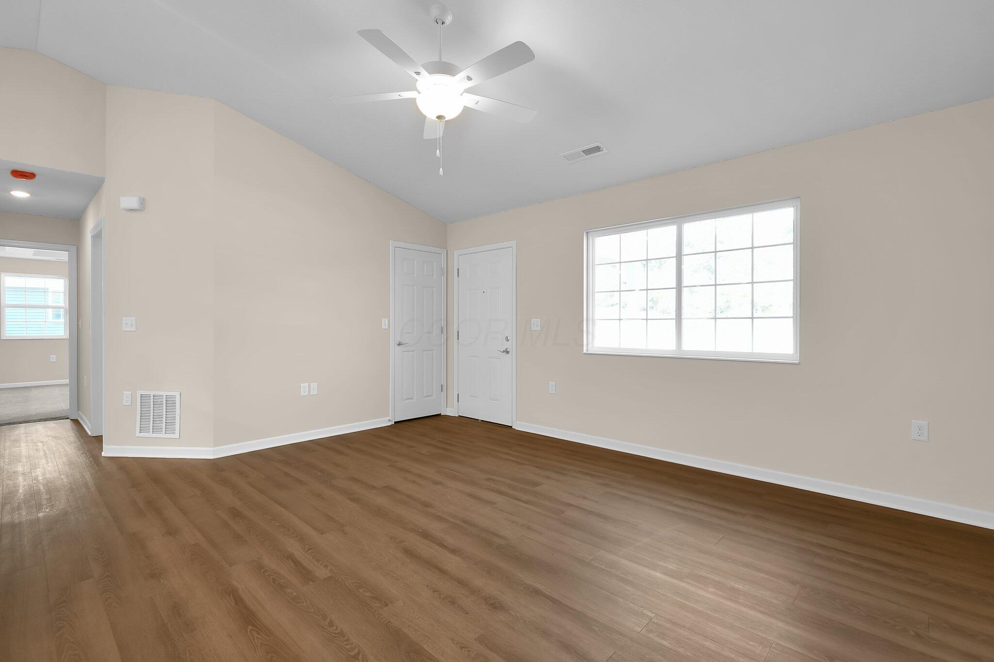 762 Whitetail Loop Property Photo 4